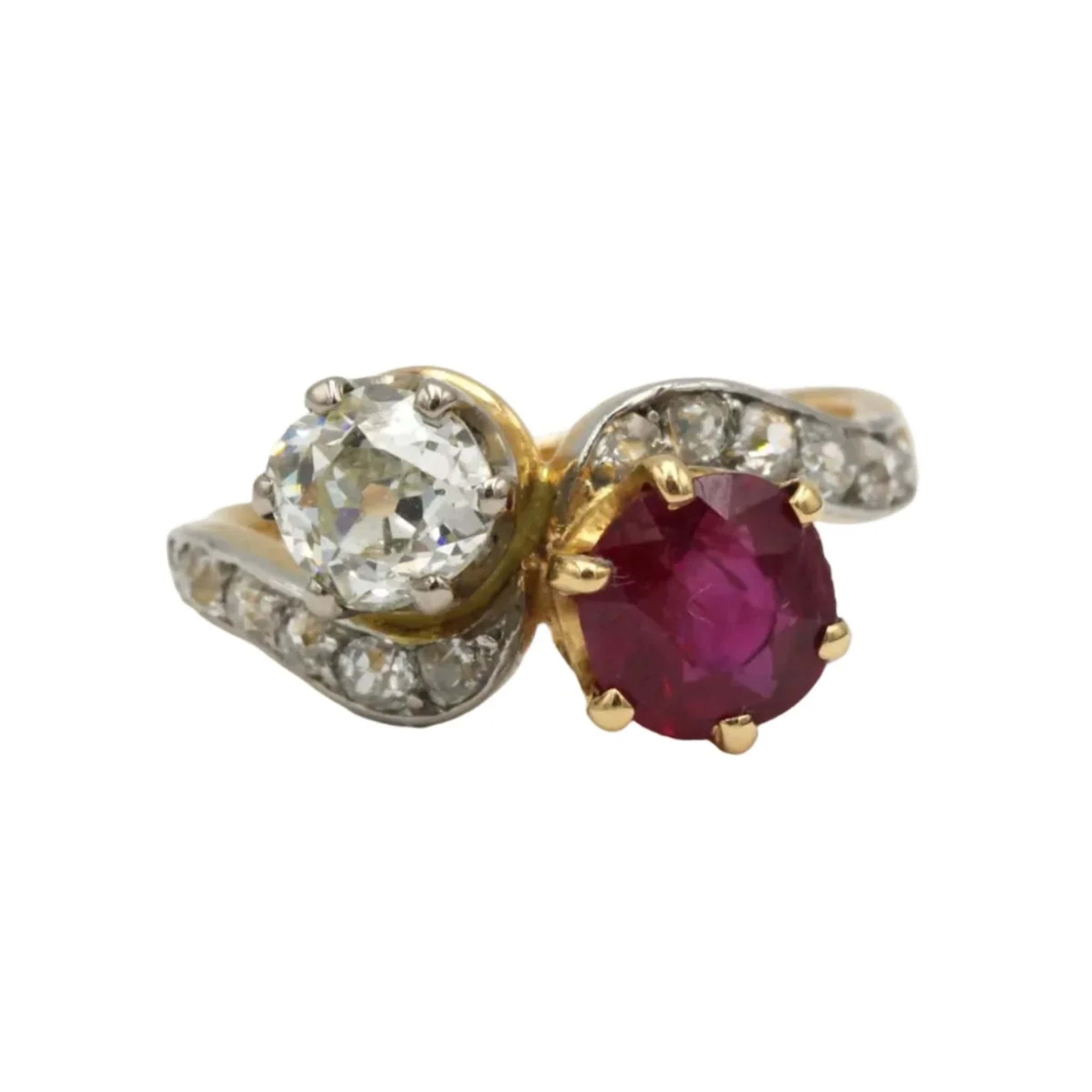 Ring Toi & Moi in yellow gold, ruby and diamonds