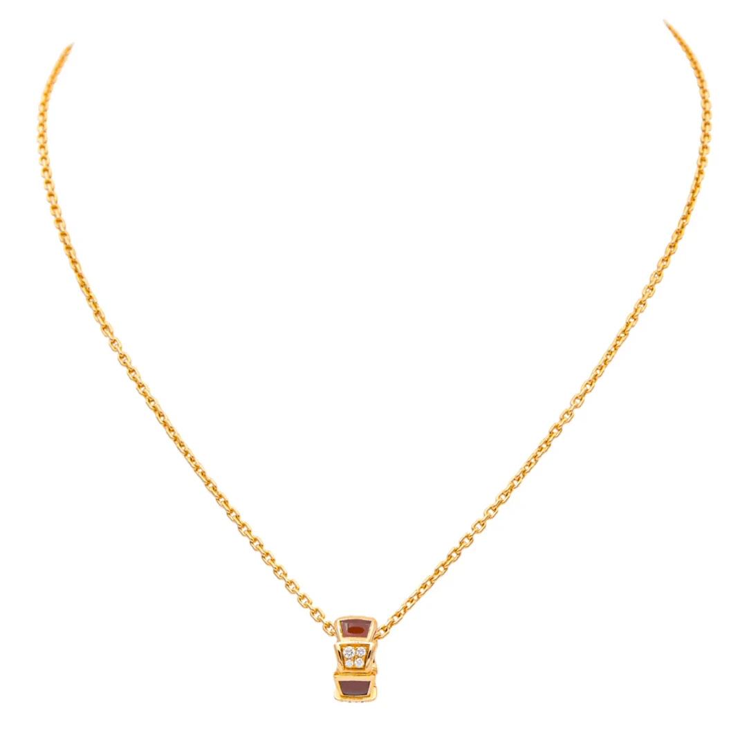 Collier BULGARI "Vipère" en or rose, cornaline et diamants