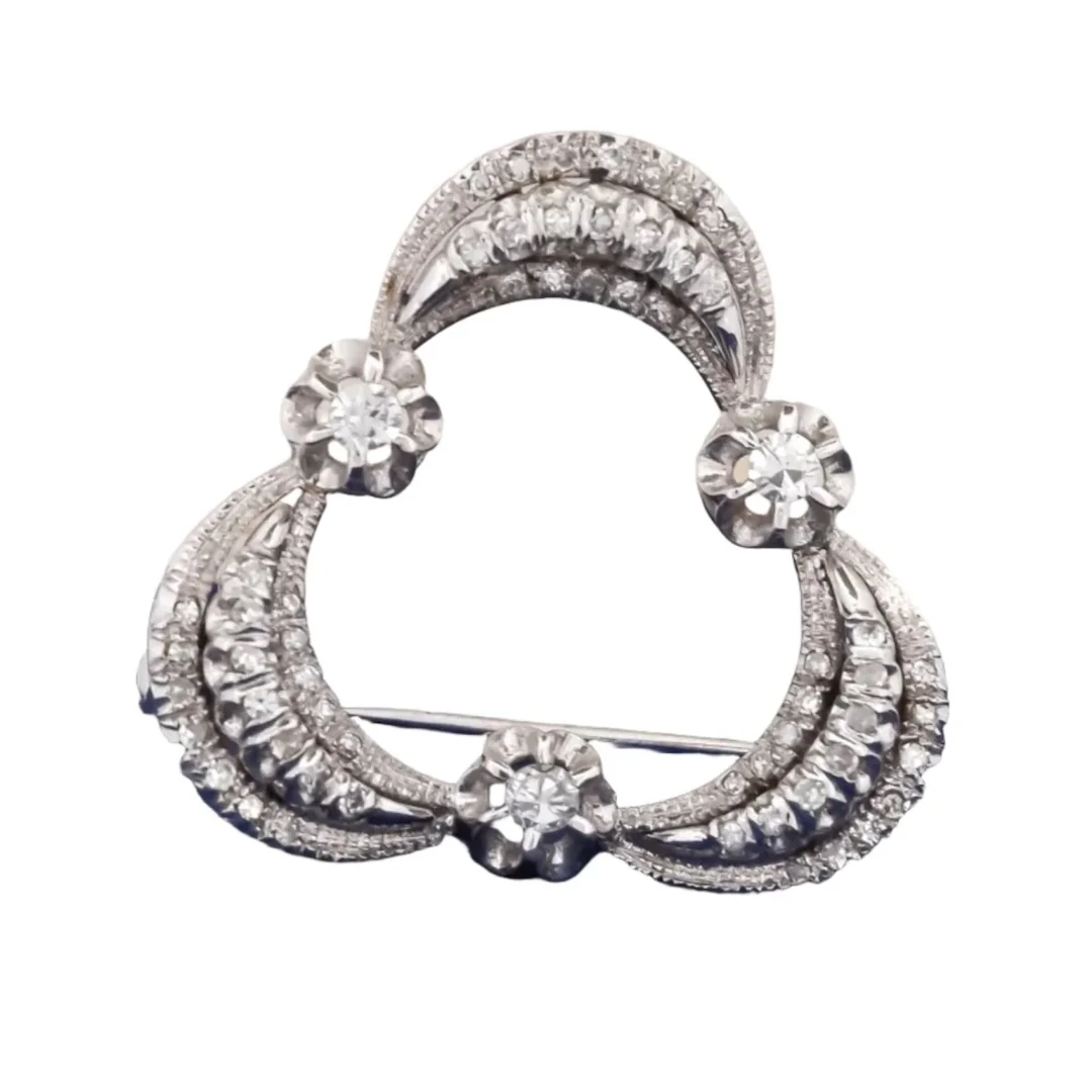 Brooch Pin in white gold and diamonds