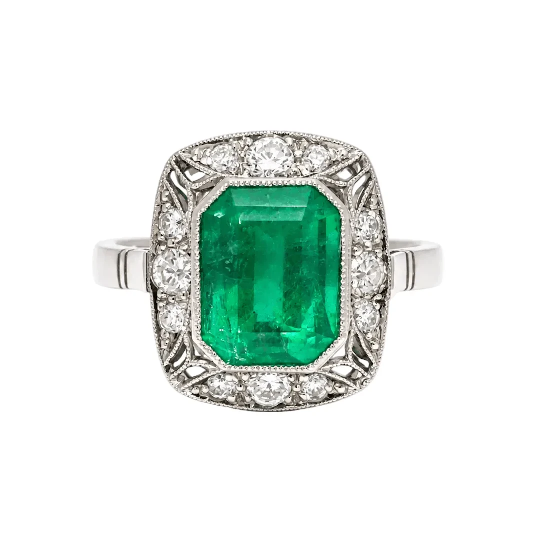 Bague Cocktail en platine, émeraude et diamants