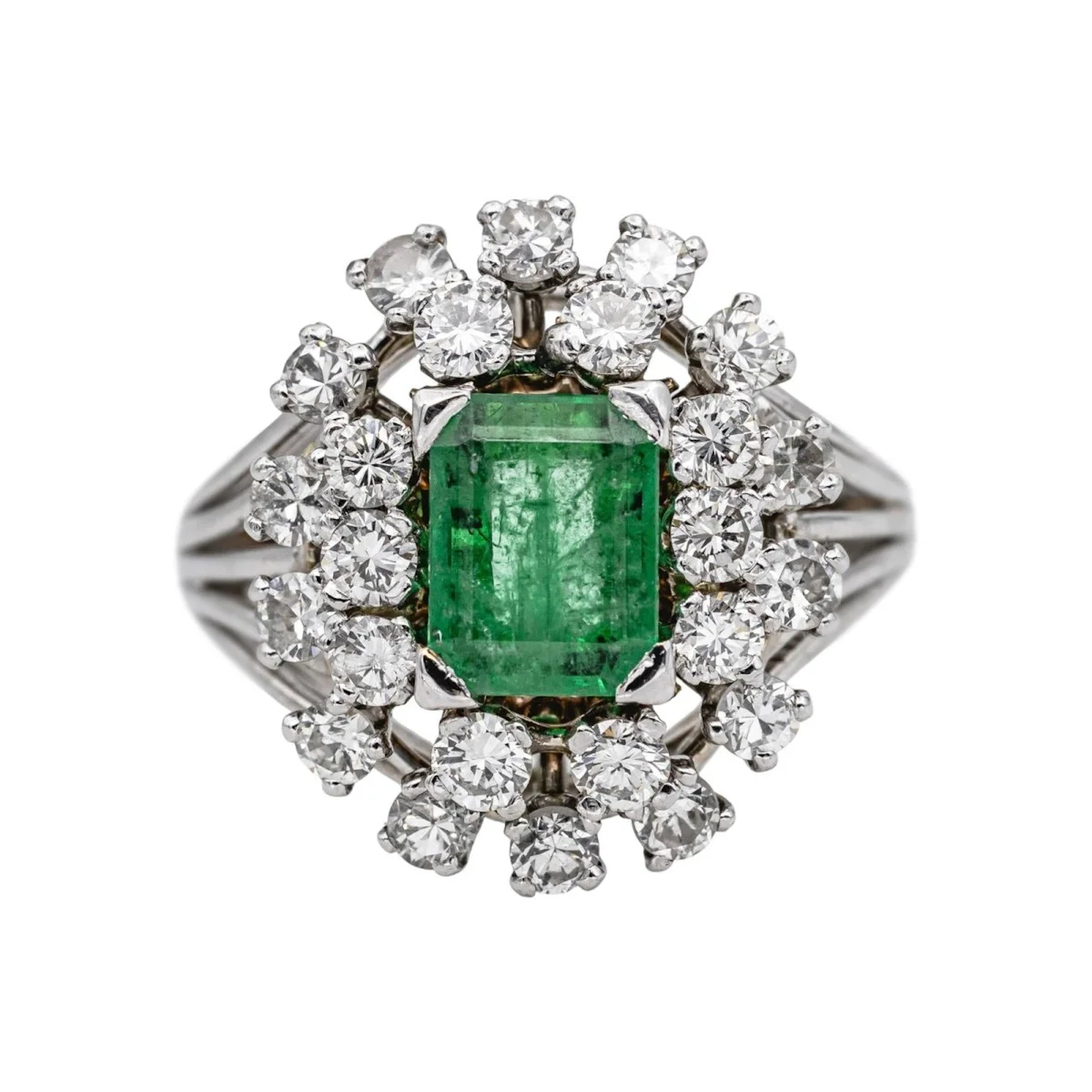 Ring Pompadour in white gold, paltinium, emerald and diamonds.