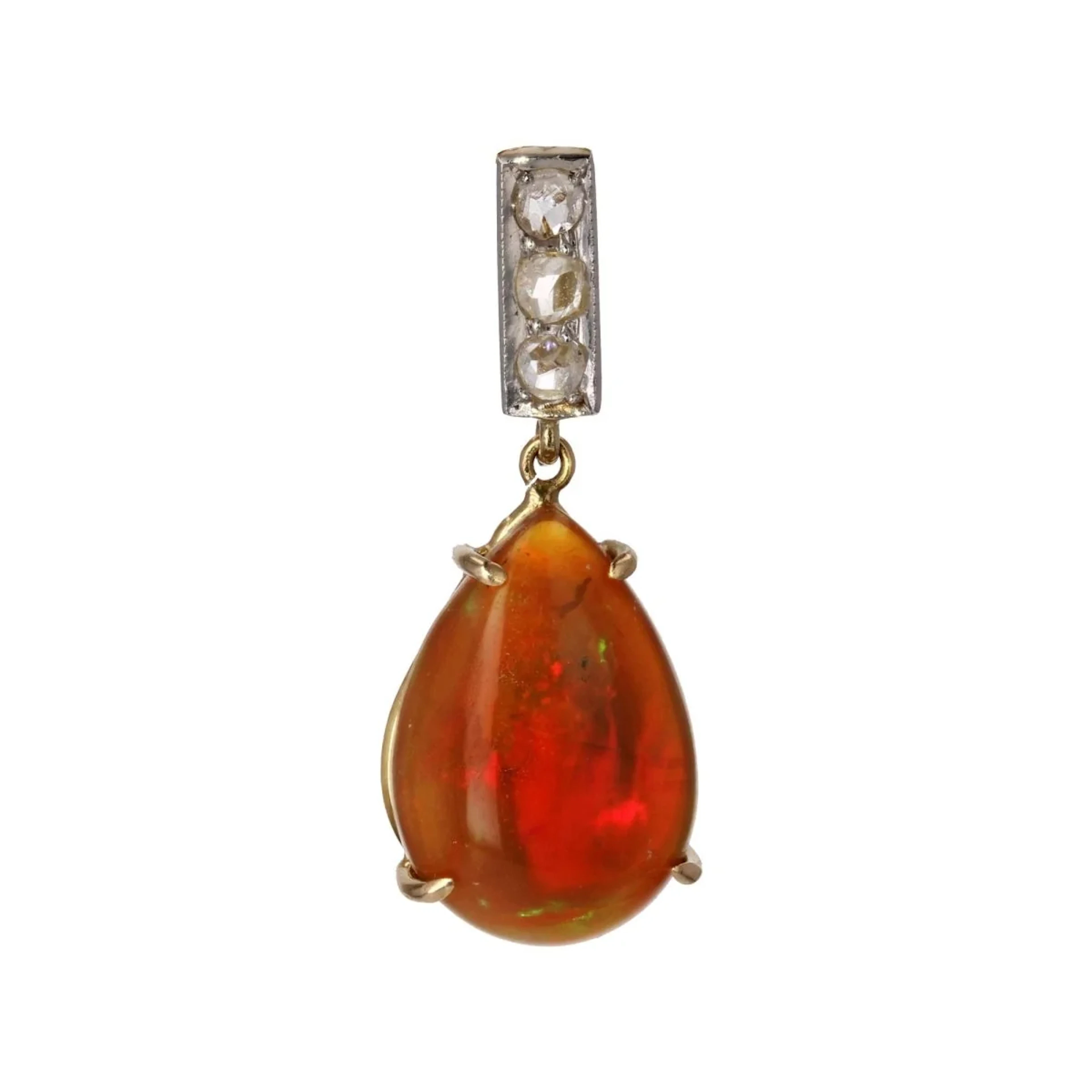 Pendant in yellow gold, white gold, opal and diamonds