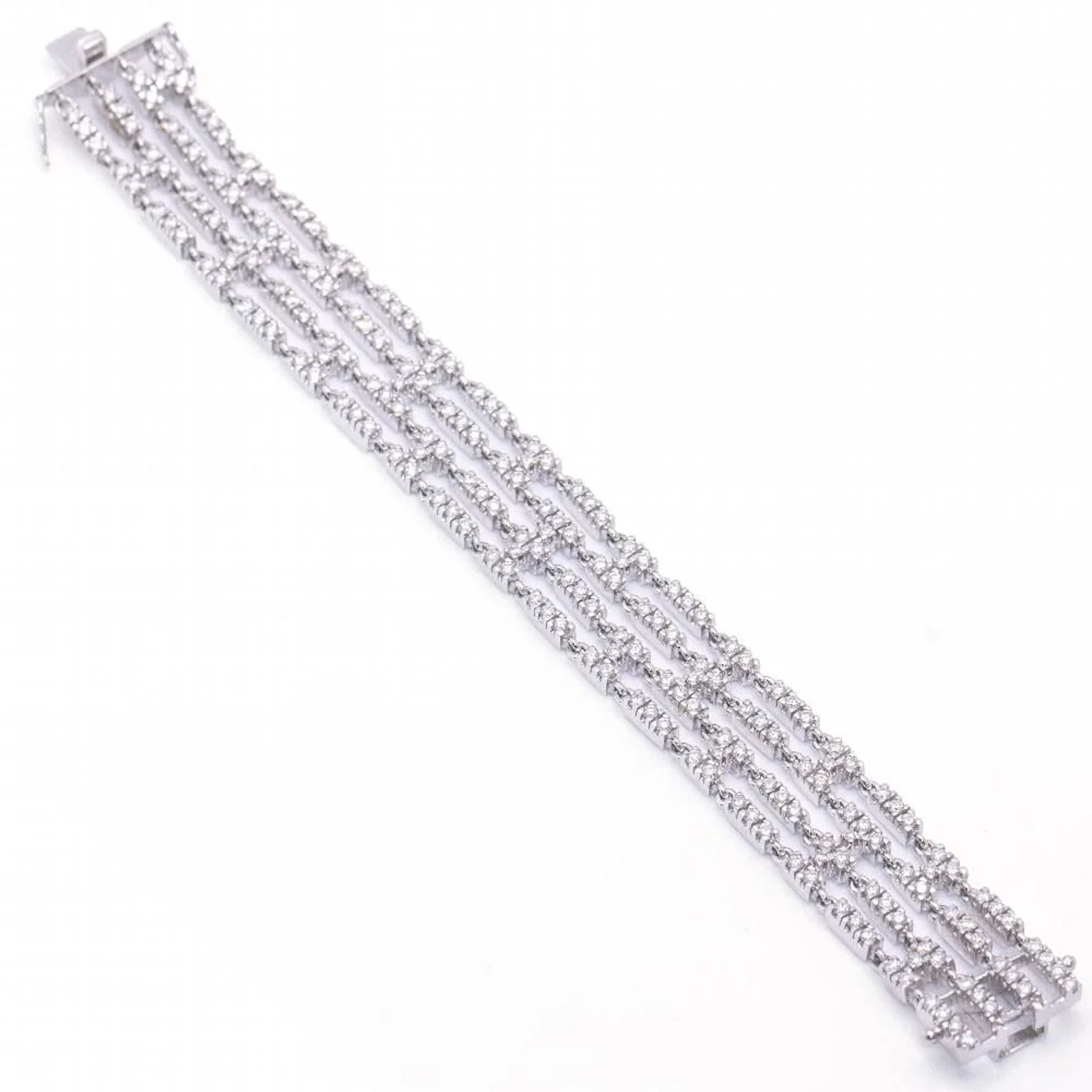 Bracelet Riviere en white gold and diamonds