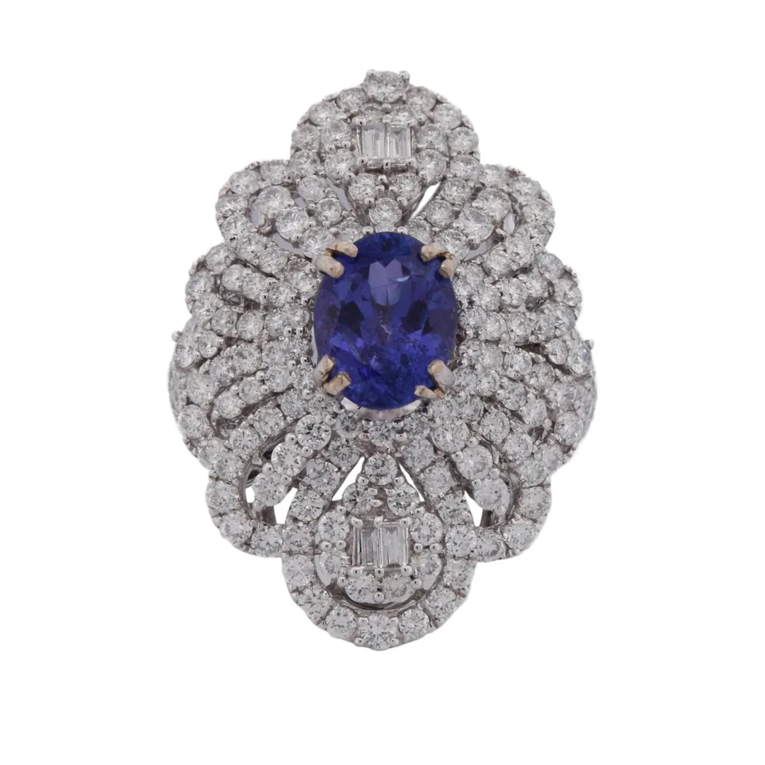 Bague Entourage en or blanc, tanzanite et diamants