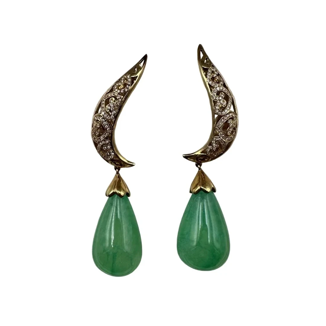 Yellow gold, jade and diamond Drop earrings