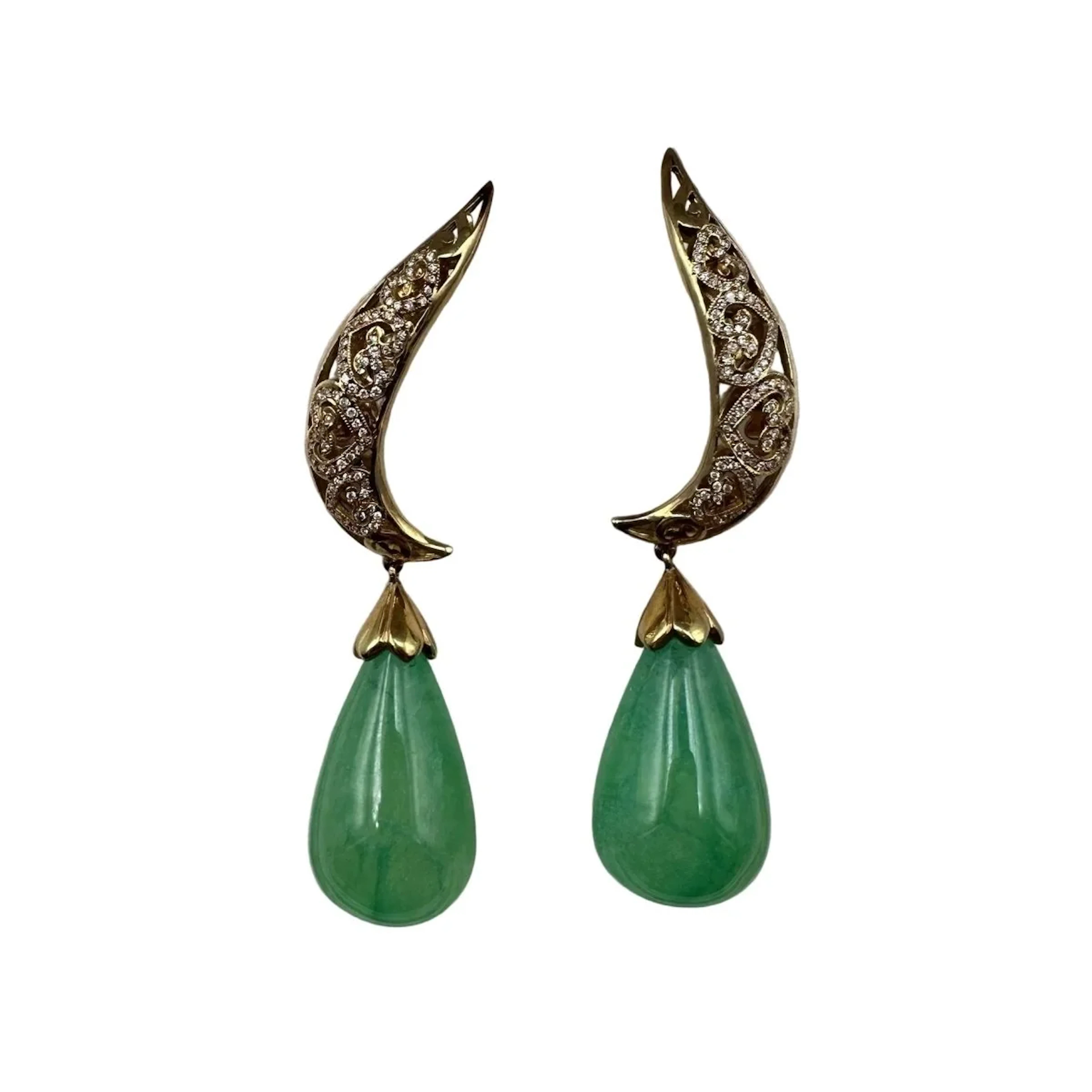 Yellow gold, jade and diamond Drop earrings