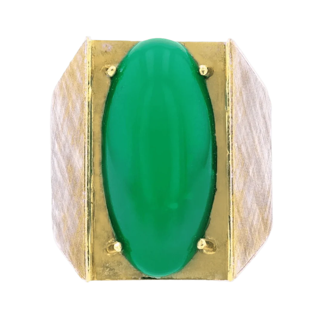 Signet ring in yellow gold and chrysoprase