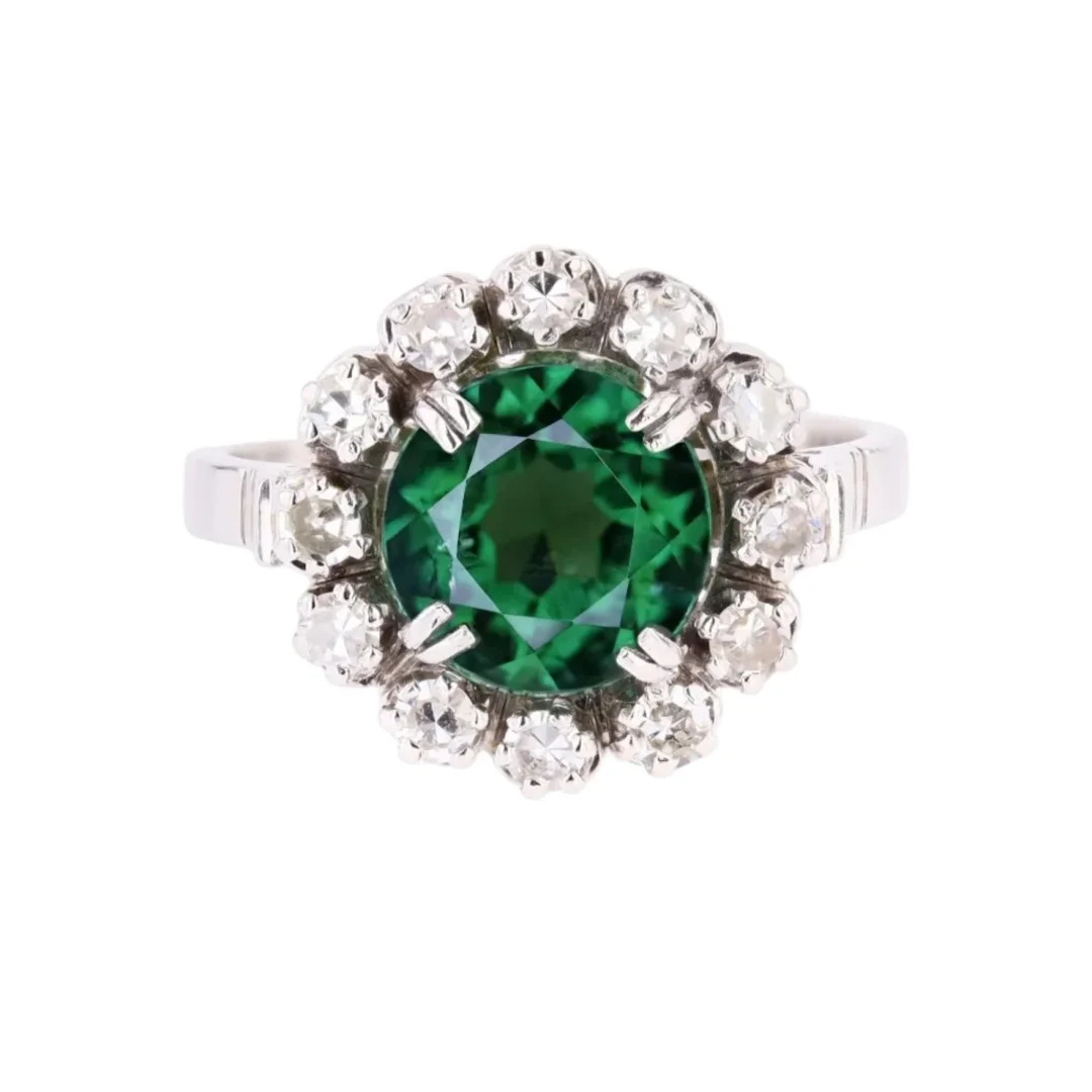White gold ring with Tourmaline and diamonds