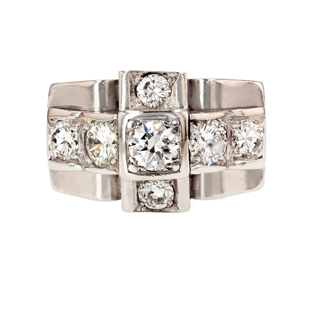 Tank ring in platinum and diamonds