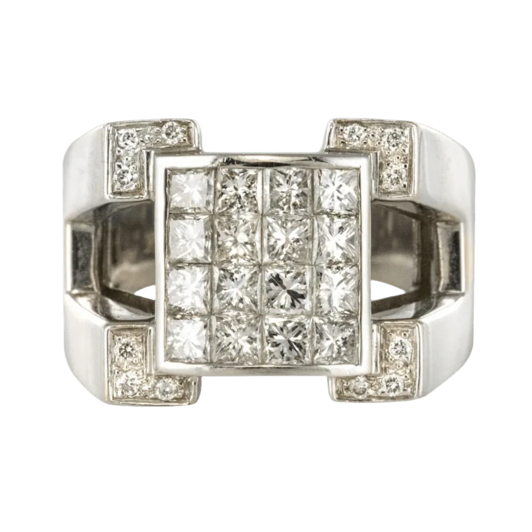 Signet ring in white gold and diamonds