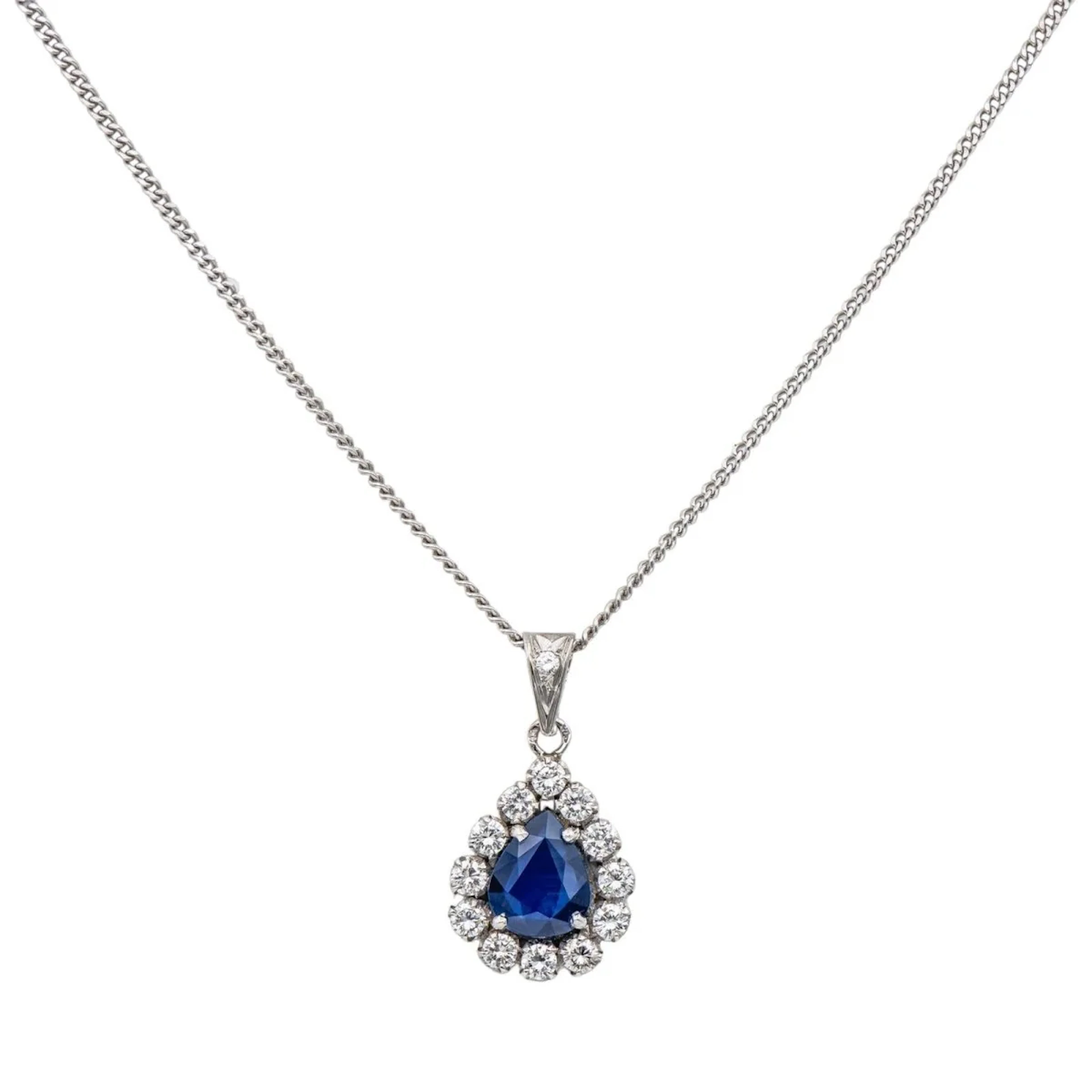 Necklace Pendant White gold Sapphire