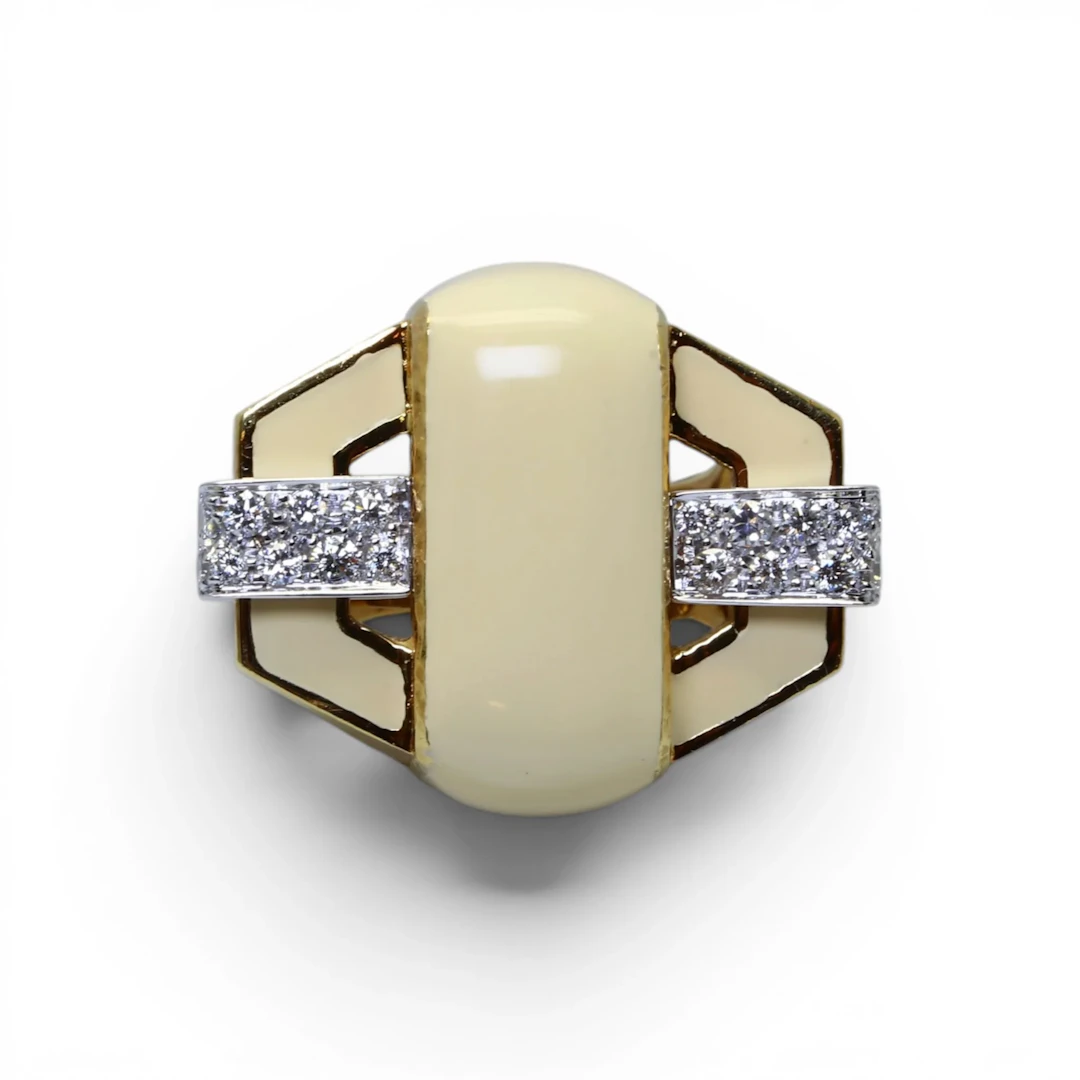 DAVID WEBB Tank Ring in Yellow gold, Enamel and Diamonds