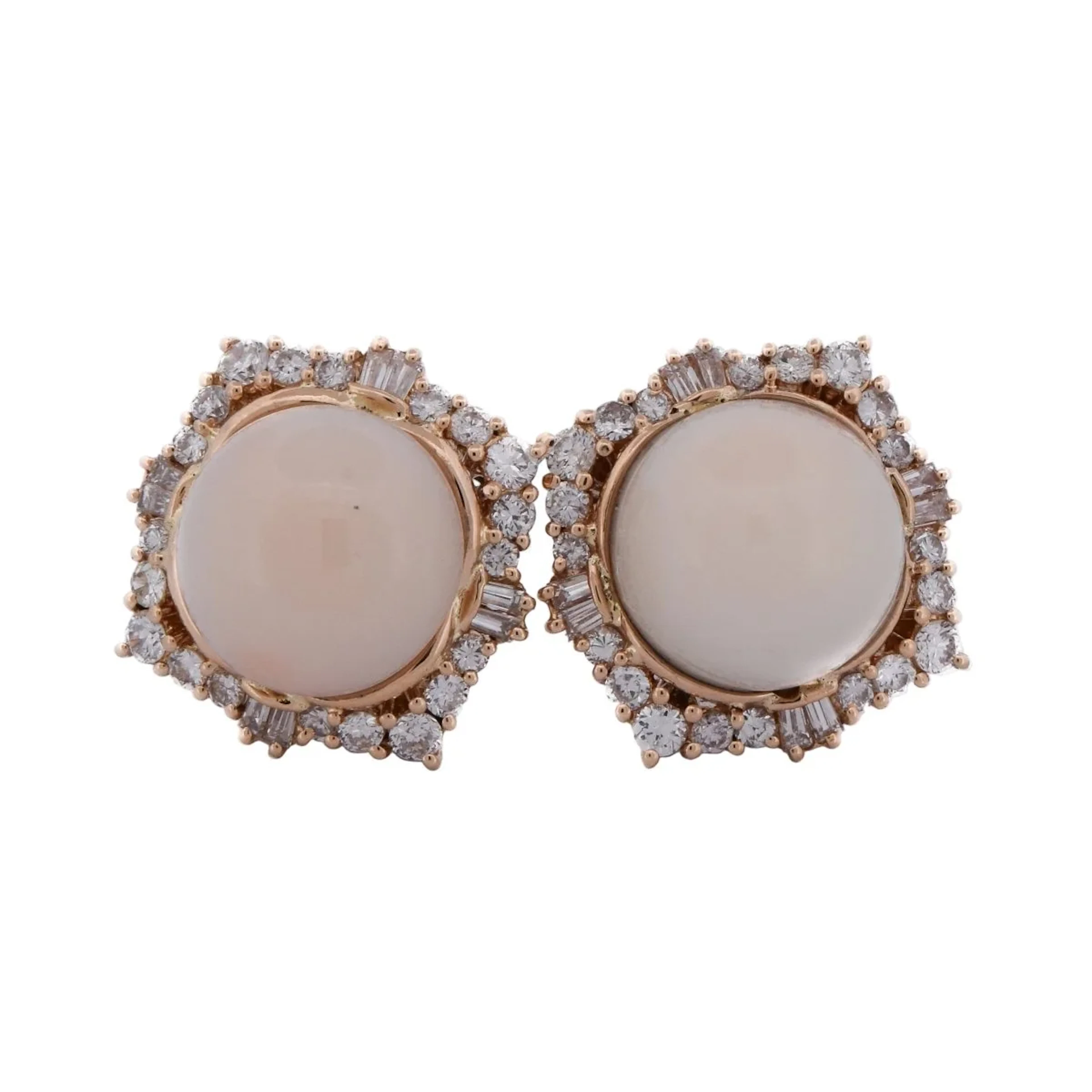 Clips earrings in Yellow gold, Coral and Diamonds