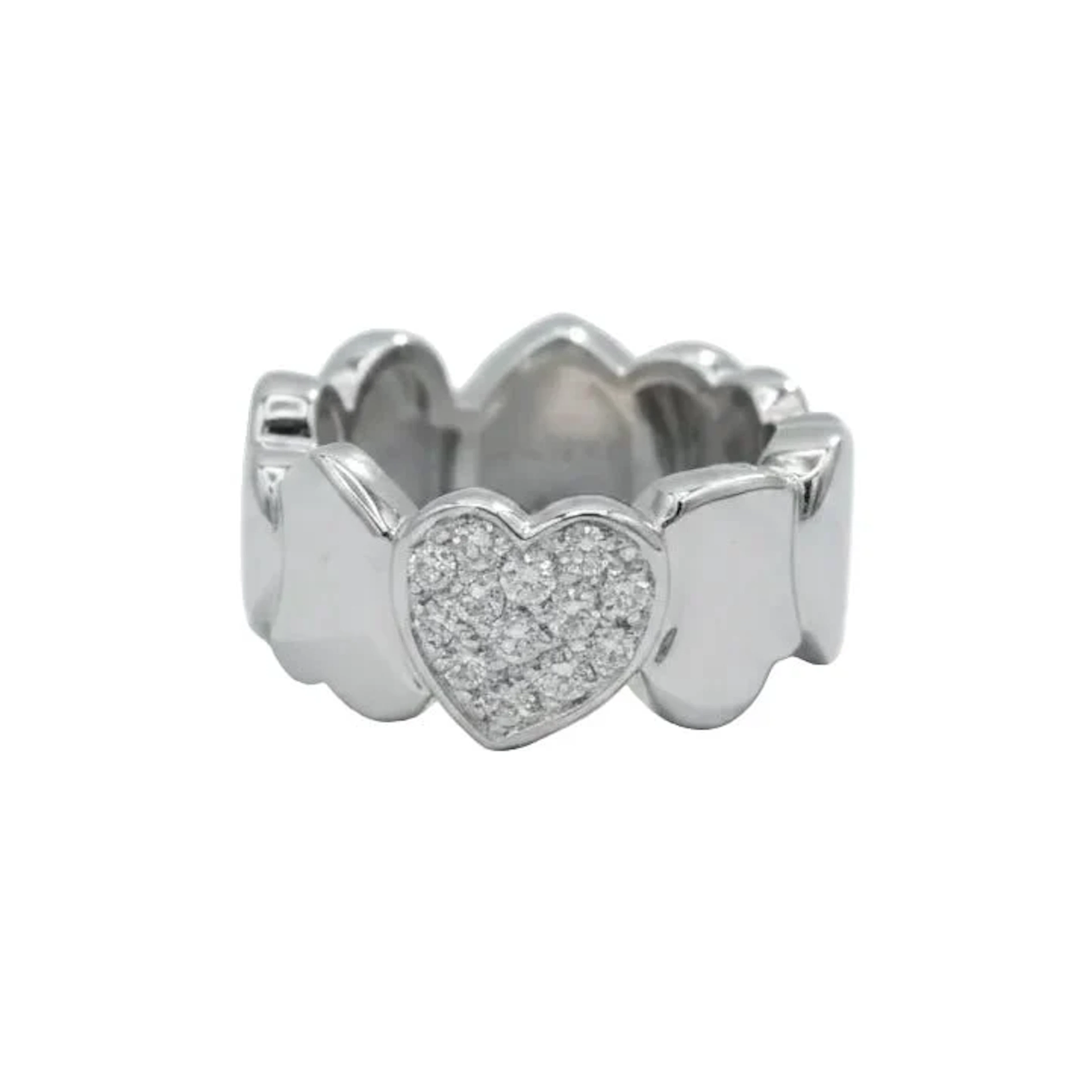 FRED "Hearts" band ring in white gold and diamonds