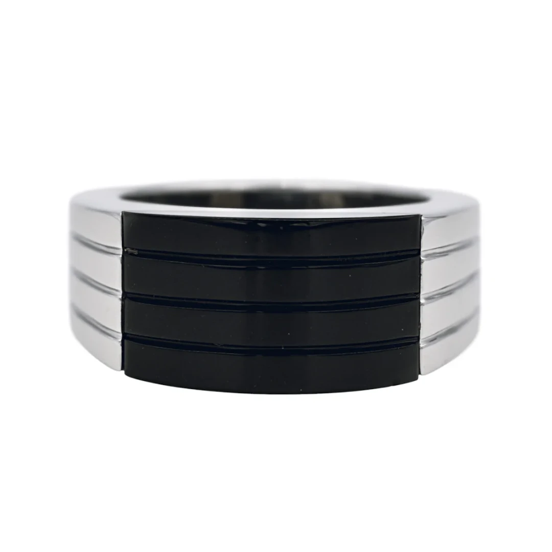 Bague BOUCHERON "Godron" en or blanc et onyx