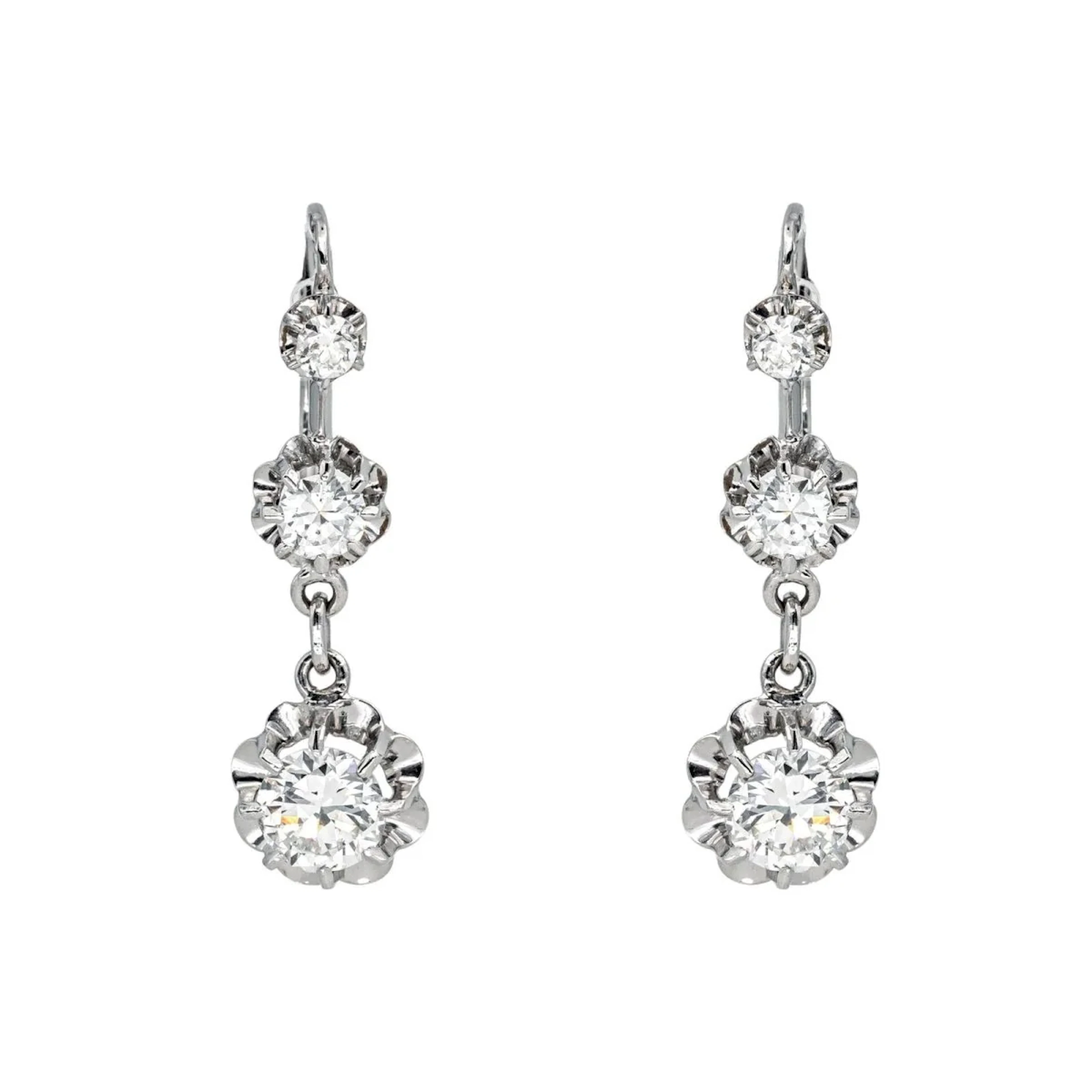 Earrings Sleepers in white gold and diamonds