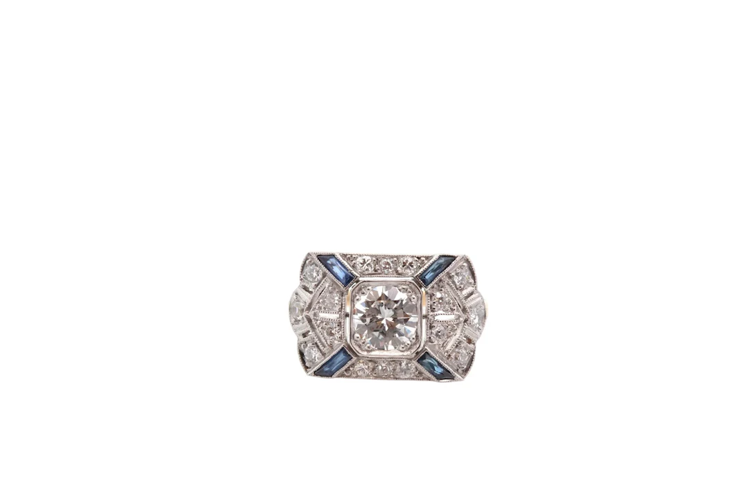 Entourage Ring in yellow gold, Platinum, sapphires, and diamonds
