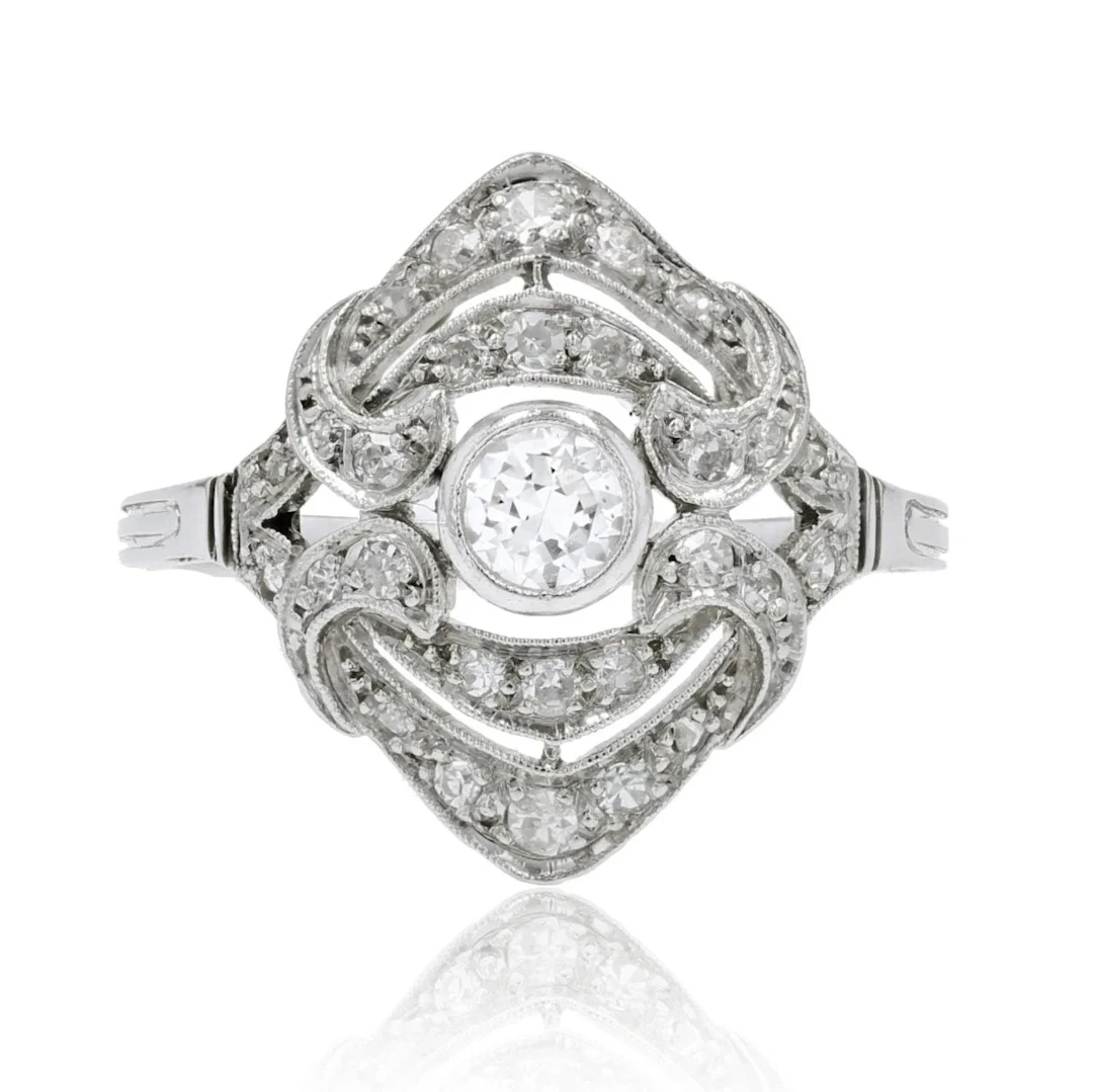 Bague Marquise en or blanc et diamants