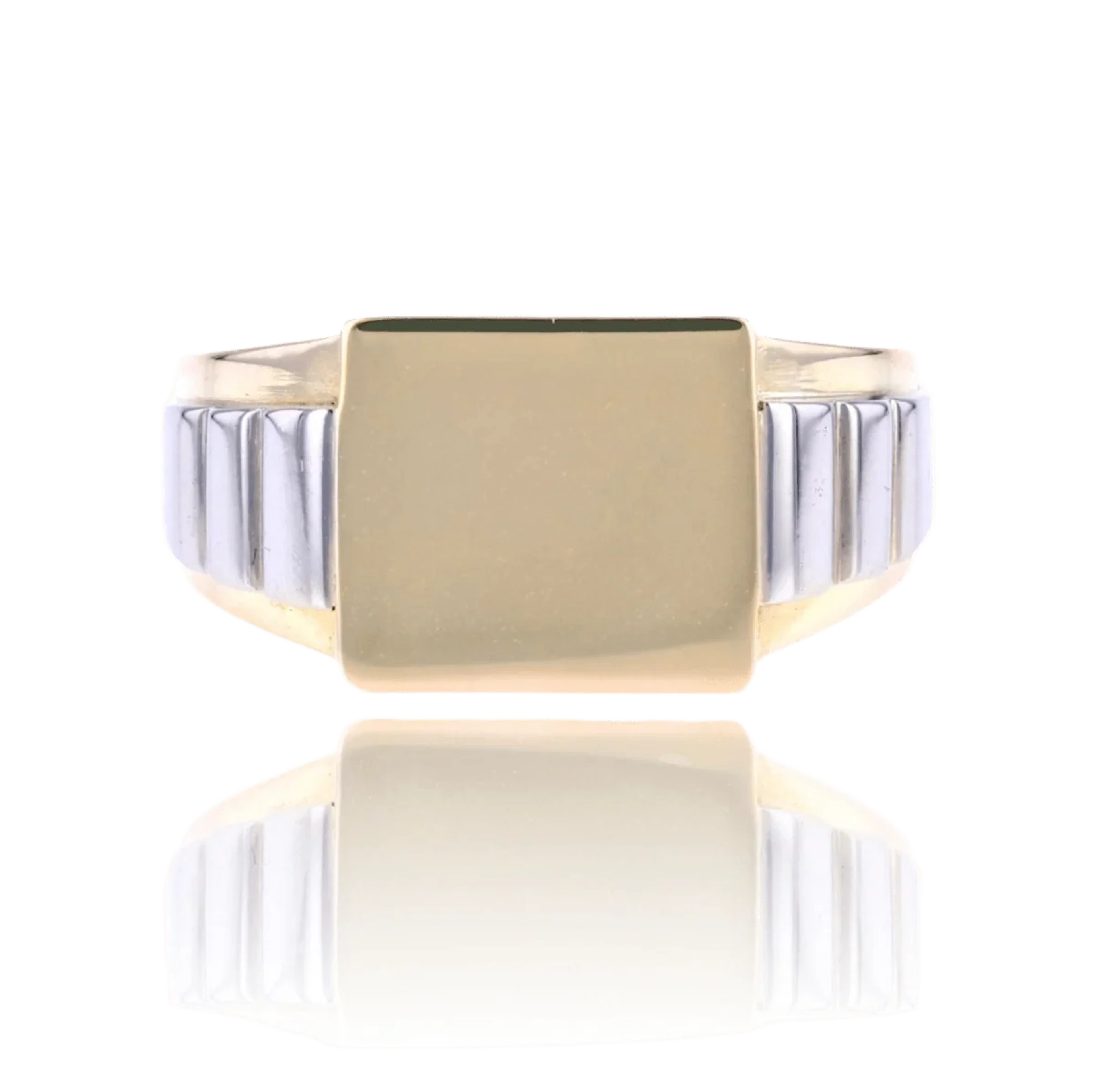 Signet ring in yellow gold and platinum