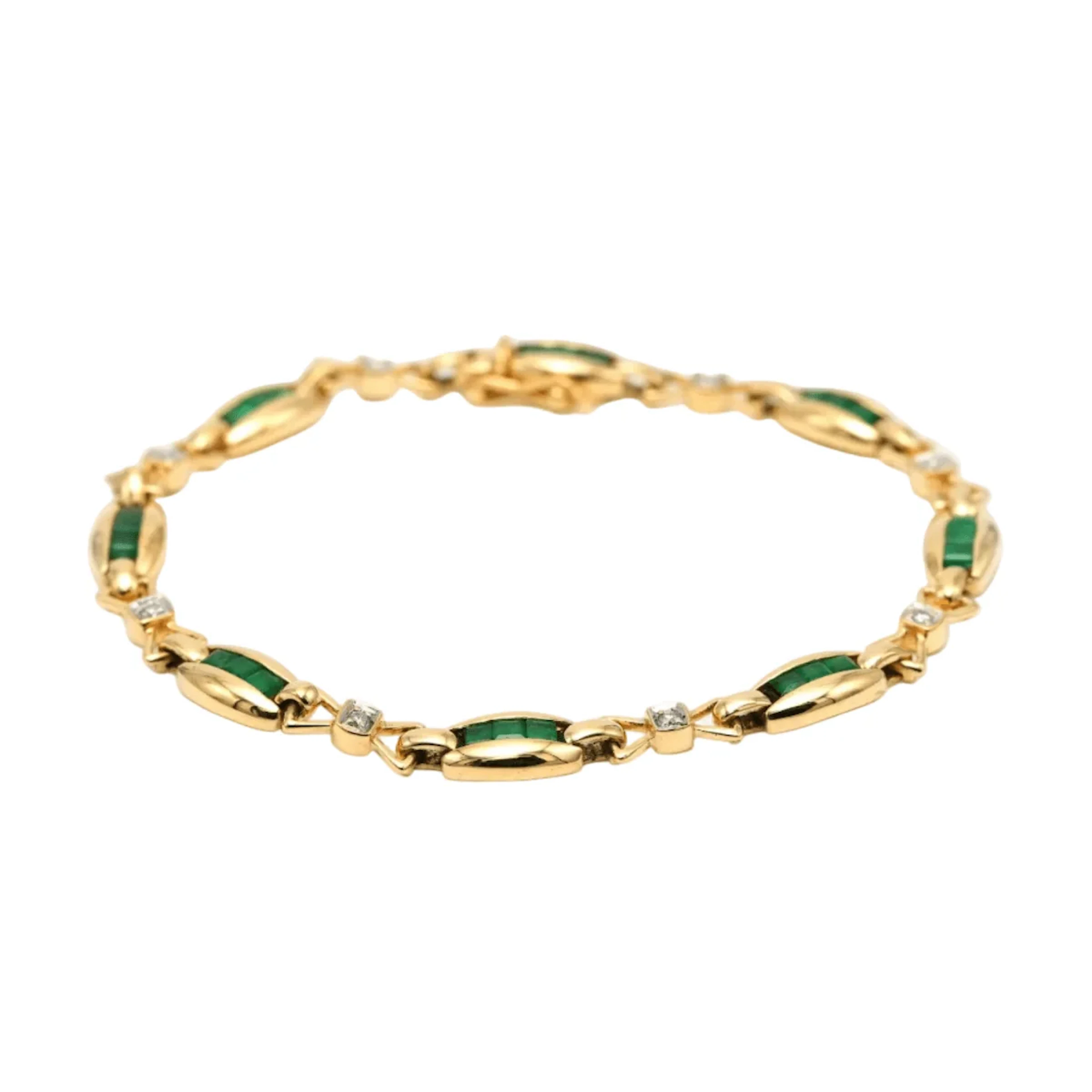Bracelet in Yellow gold, Emeralds and Diamonds