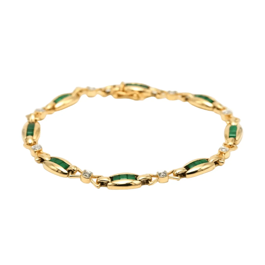 Bracelet in Yellow gold, Emeralds and Diamonds