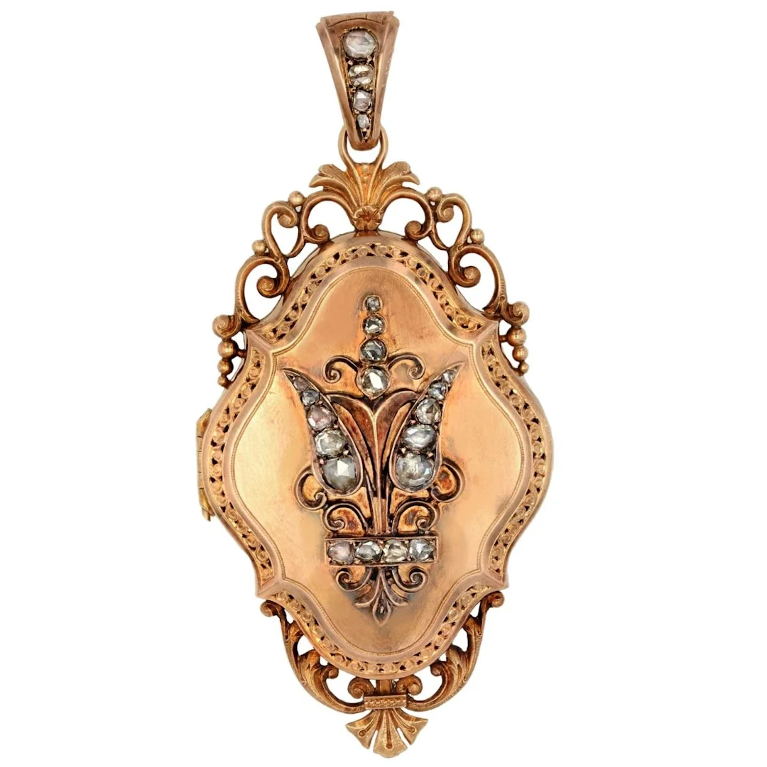 Pendant in rose gold and diamonds