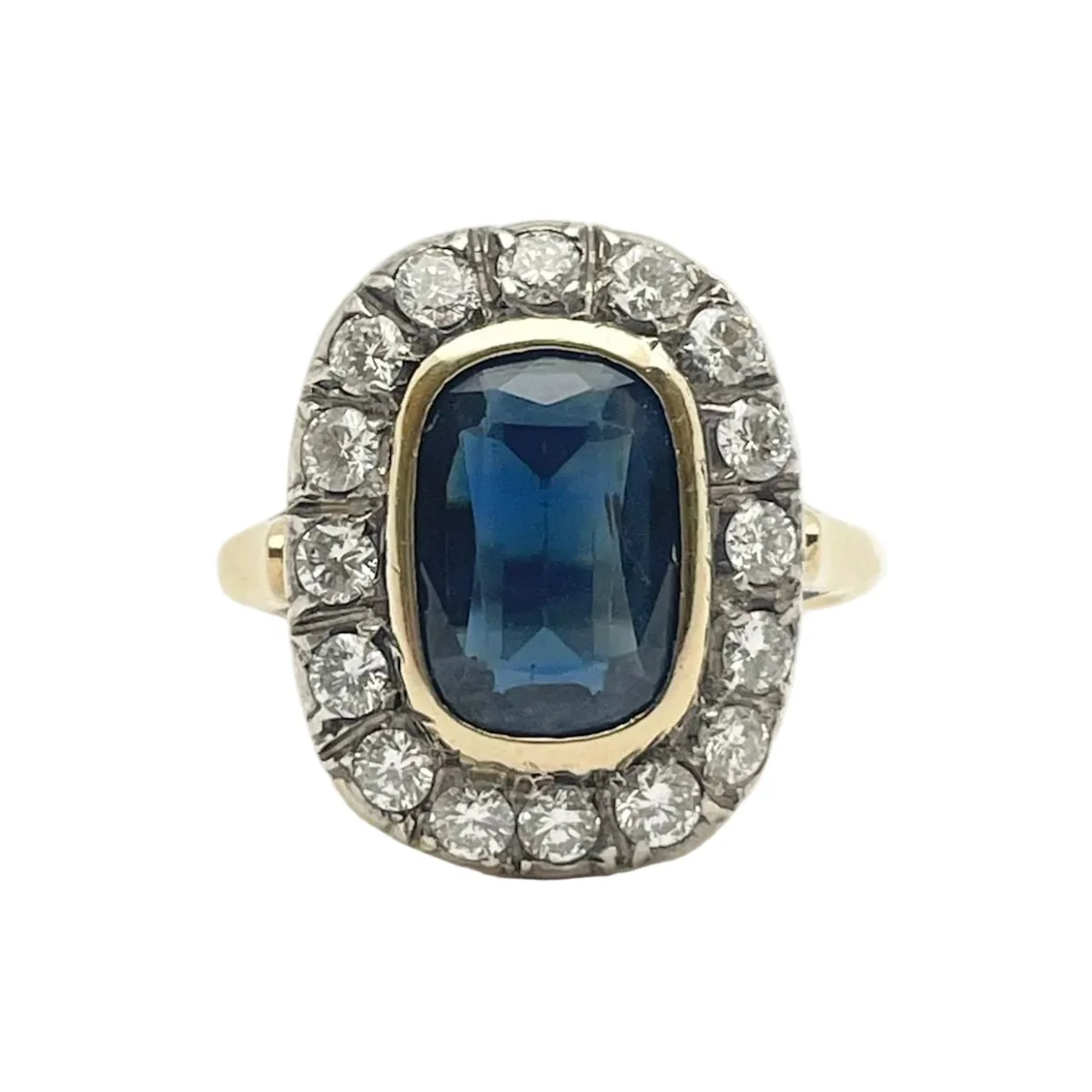 "Entourage" Ring in Yellow Gold, Sapphire, and Diamonds