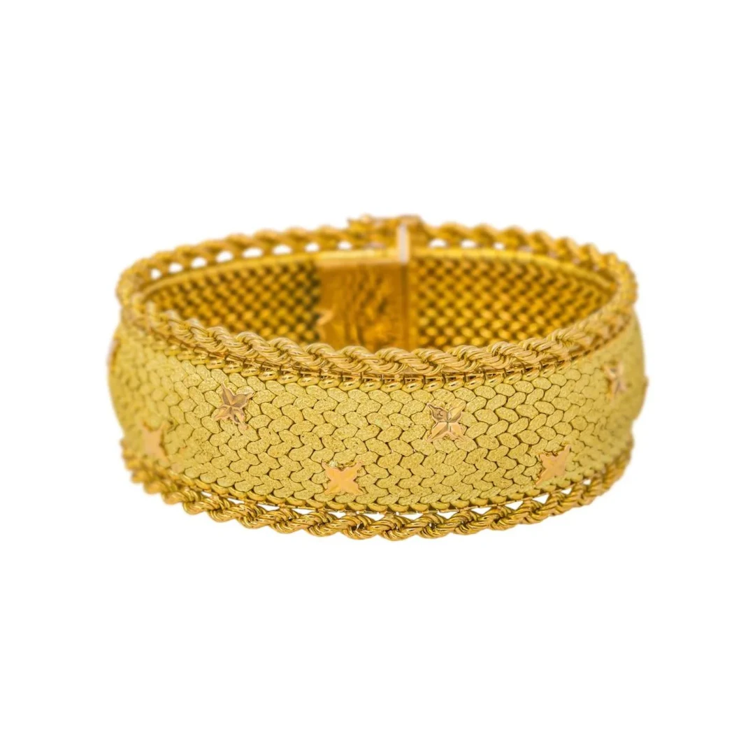 Yellow gold Cuff bracelet
