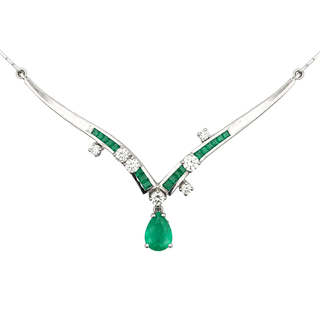 White Gold Necklace with Emerald and Diamond Pendant