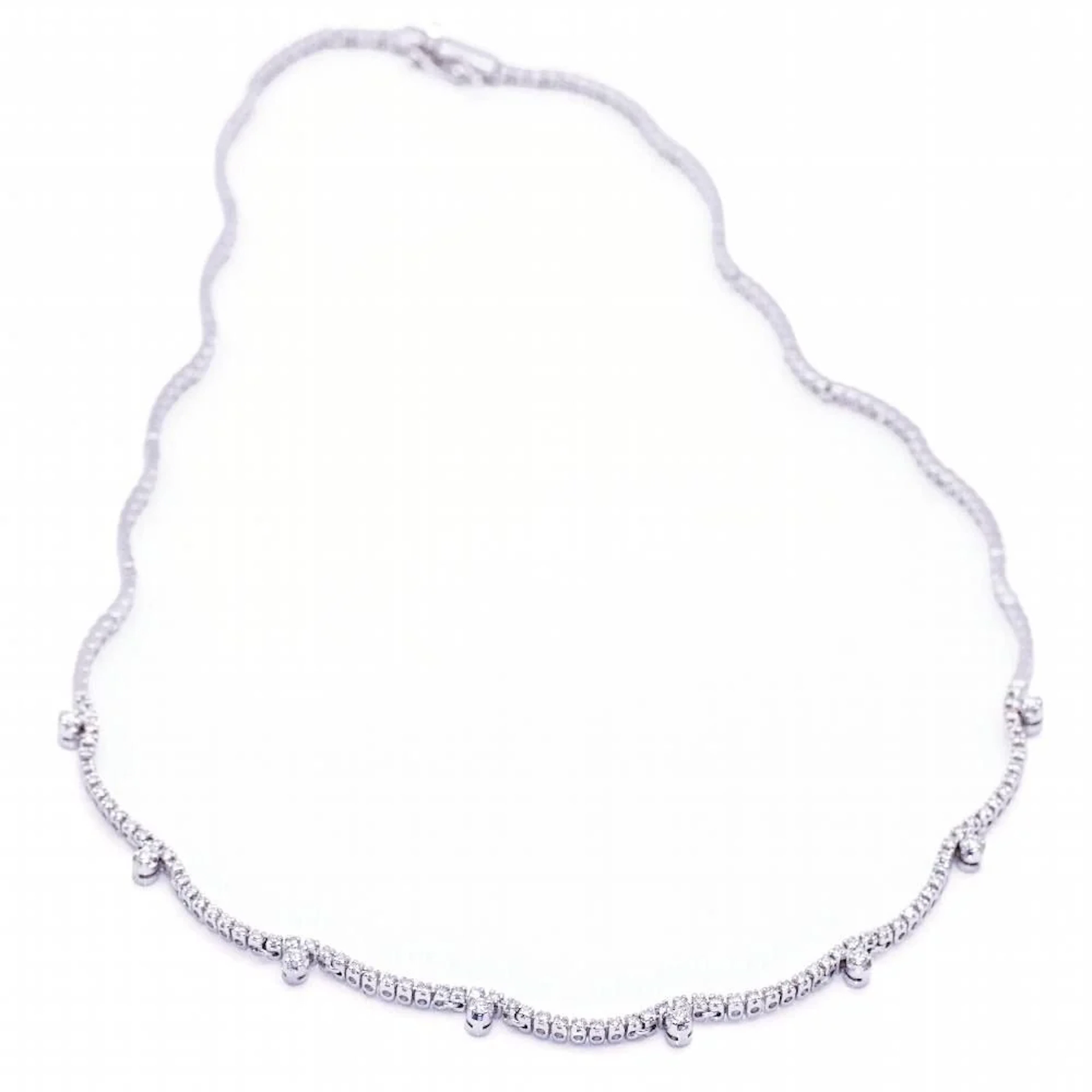 Necklace River in white gold and diamonds