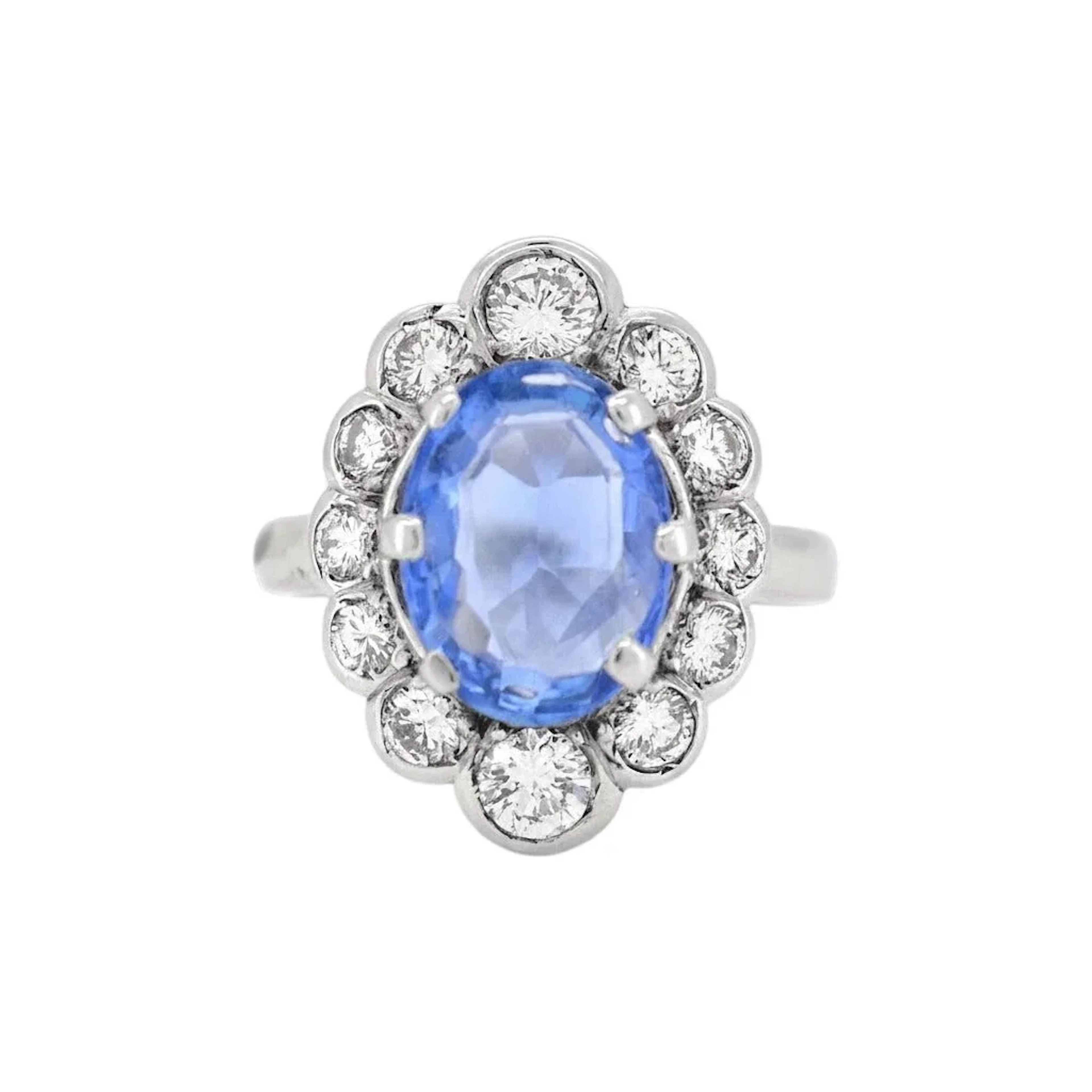 Pompadour Ring in white gold, sapphire, and diamonds