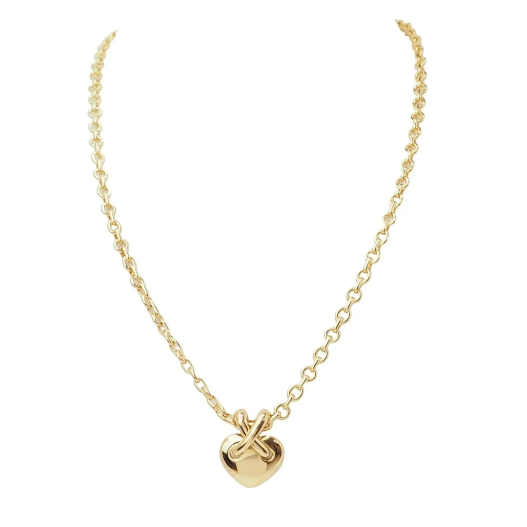 CHAUMET "Liens" Pendant Necklace in yellow gold