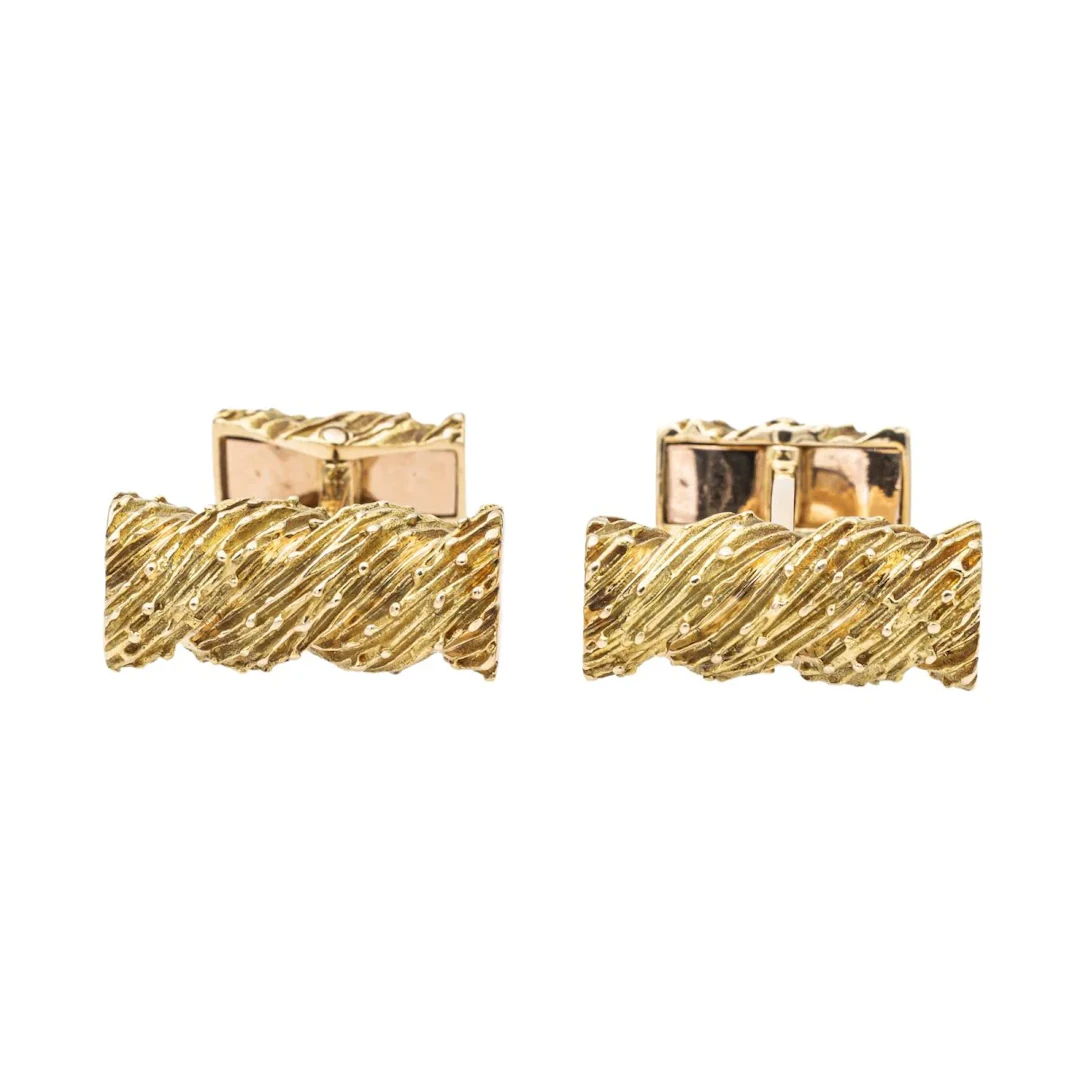 VAN CLEEF & ARPELS cufflinks in yellow gold