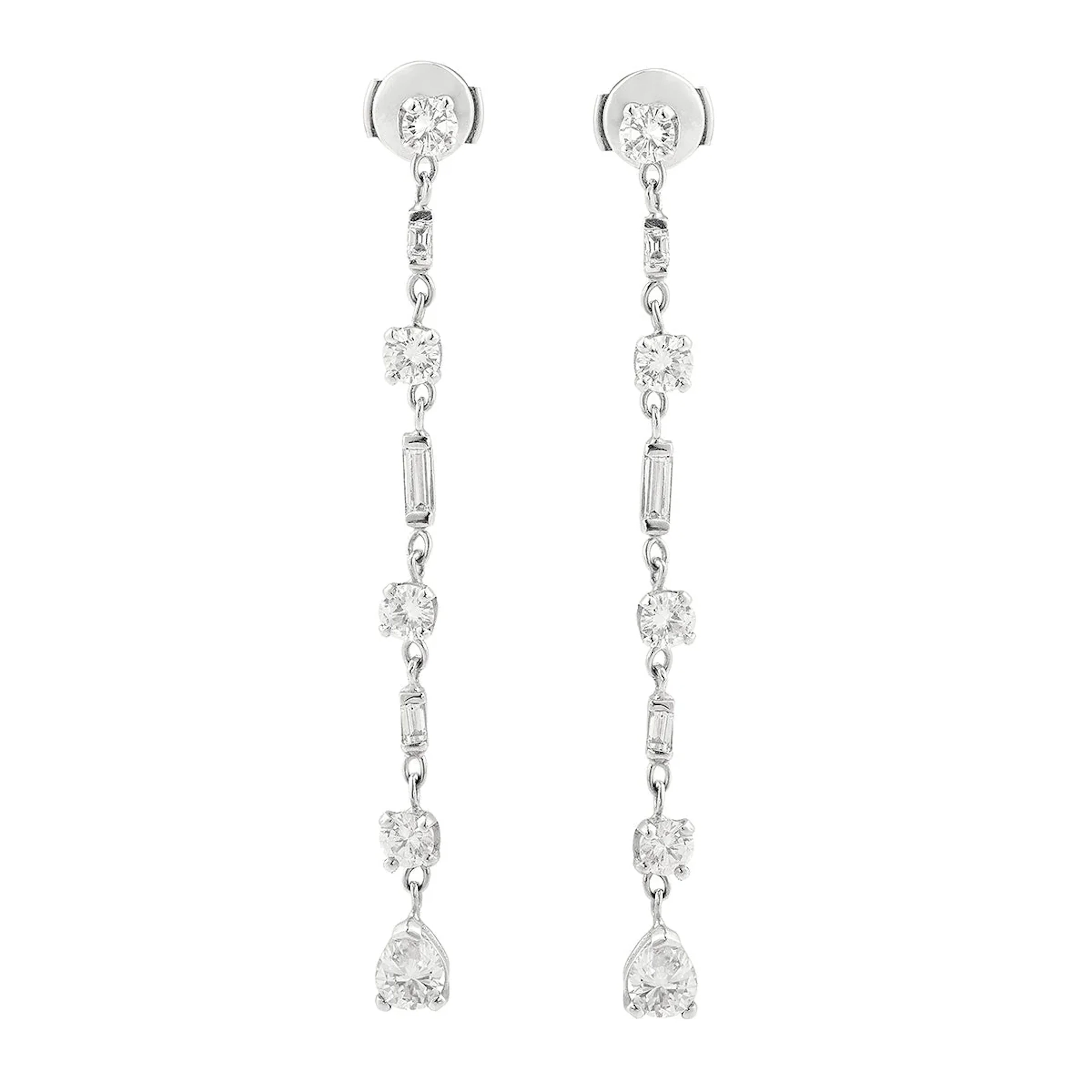 Pendant earrings in white gold and diamonds