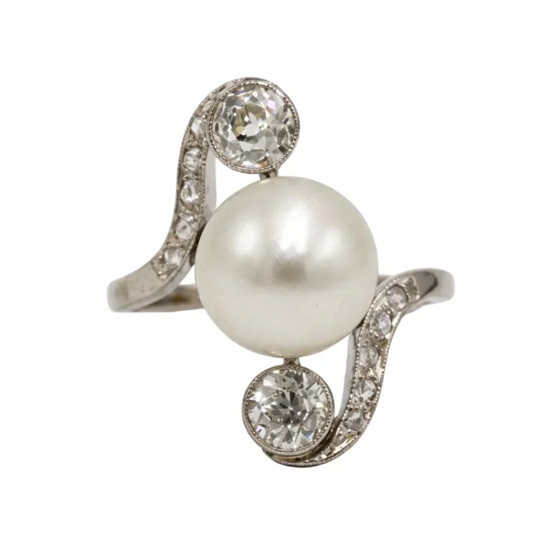 Trilogy Ring in Platinum, Pearl, and Diamonds