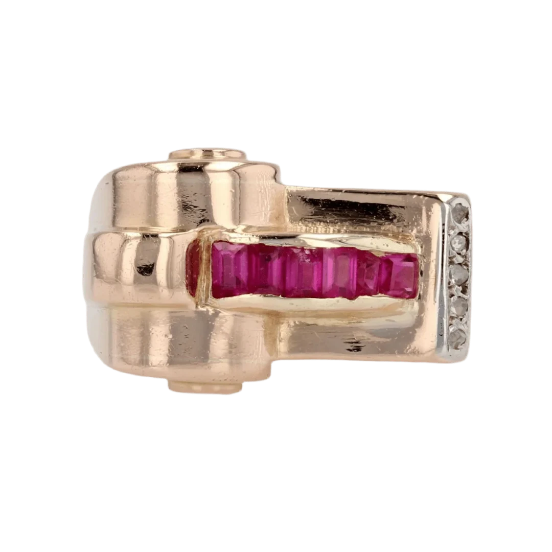 Tank ring in pink gold, rubies and diamonds