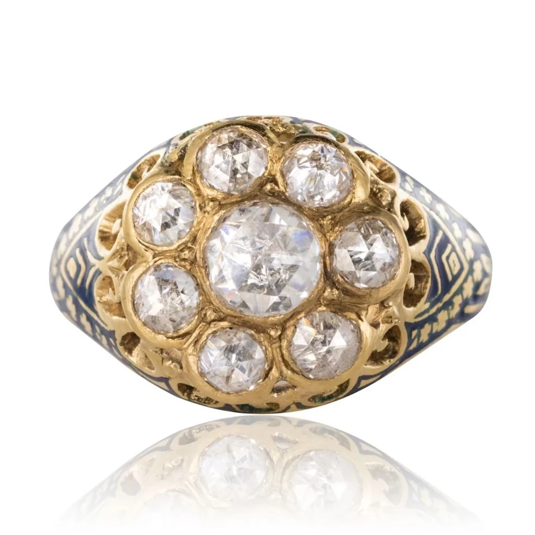 Dome ring in yellow gold