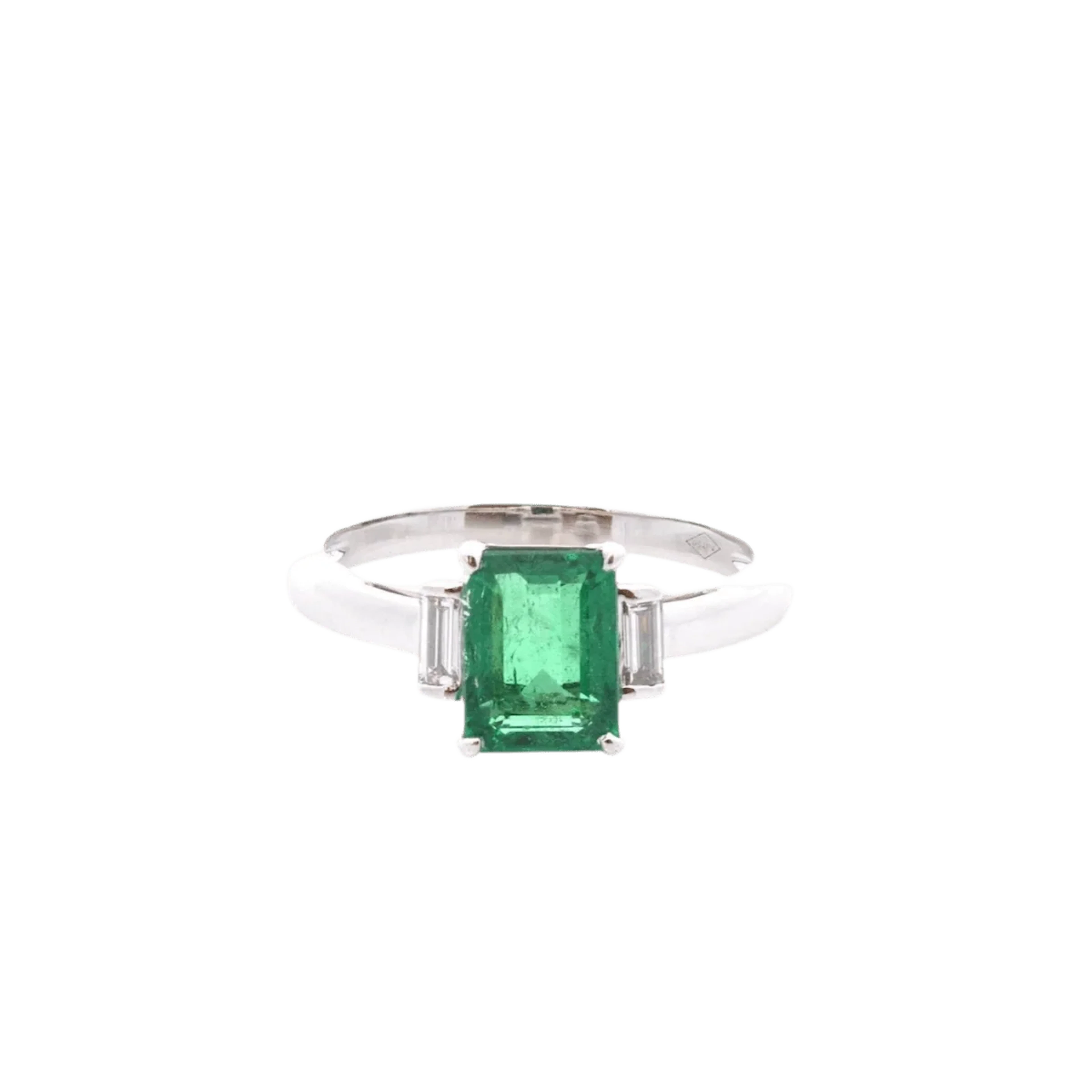 Bague en or blanc, émeraude et diamants