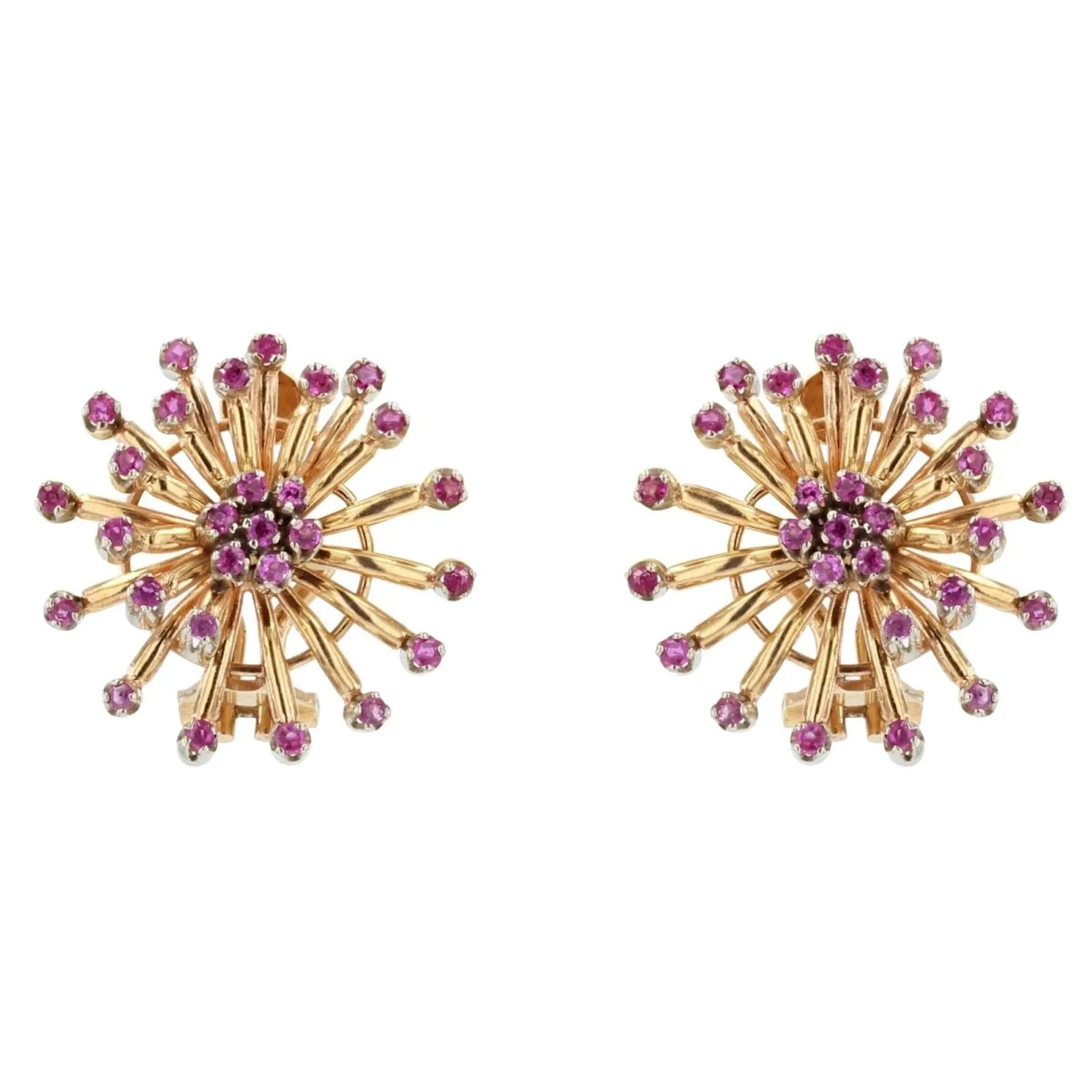 Clip-on earrings in yellow gold and rubies
