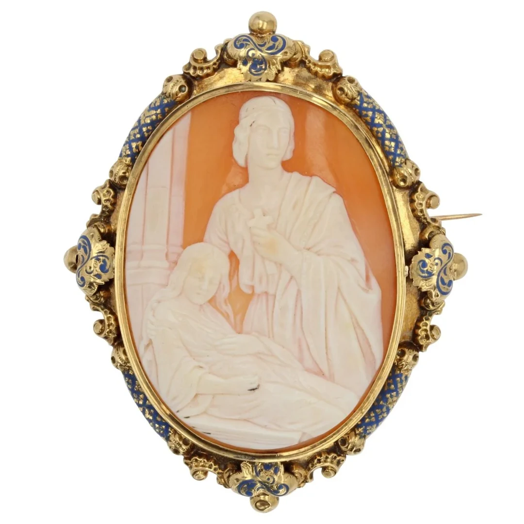 Brooch Cameo in yellow gold and pearls