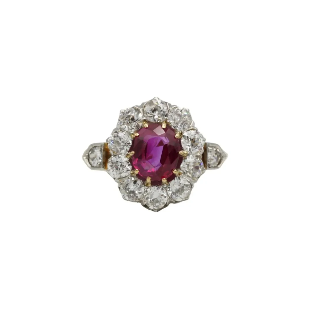 Ring antique daisy Burmese ruby unheated, gold 750 and paltinium