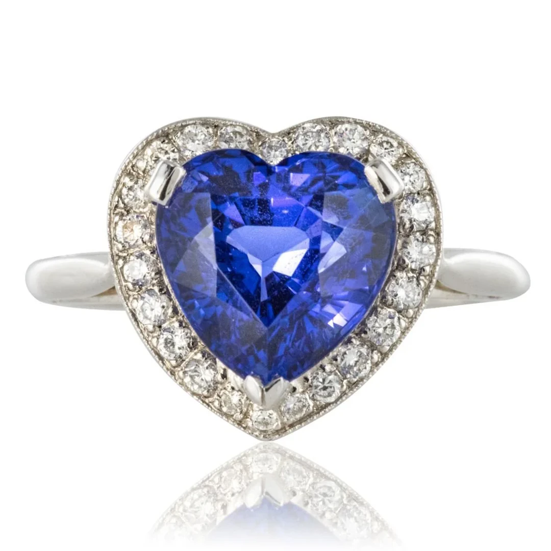 Ring Surroundings in white gold, tanzanite and diamonds