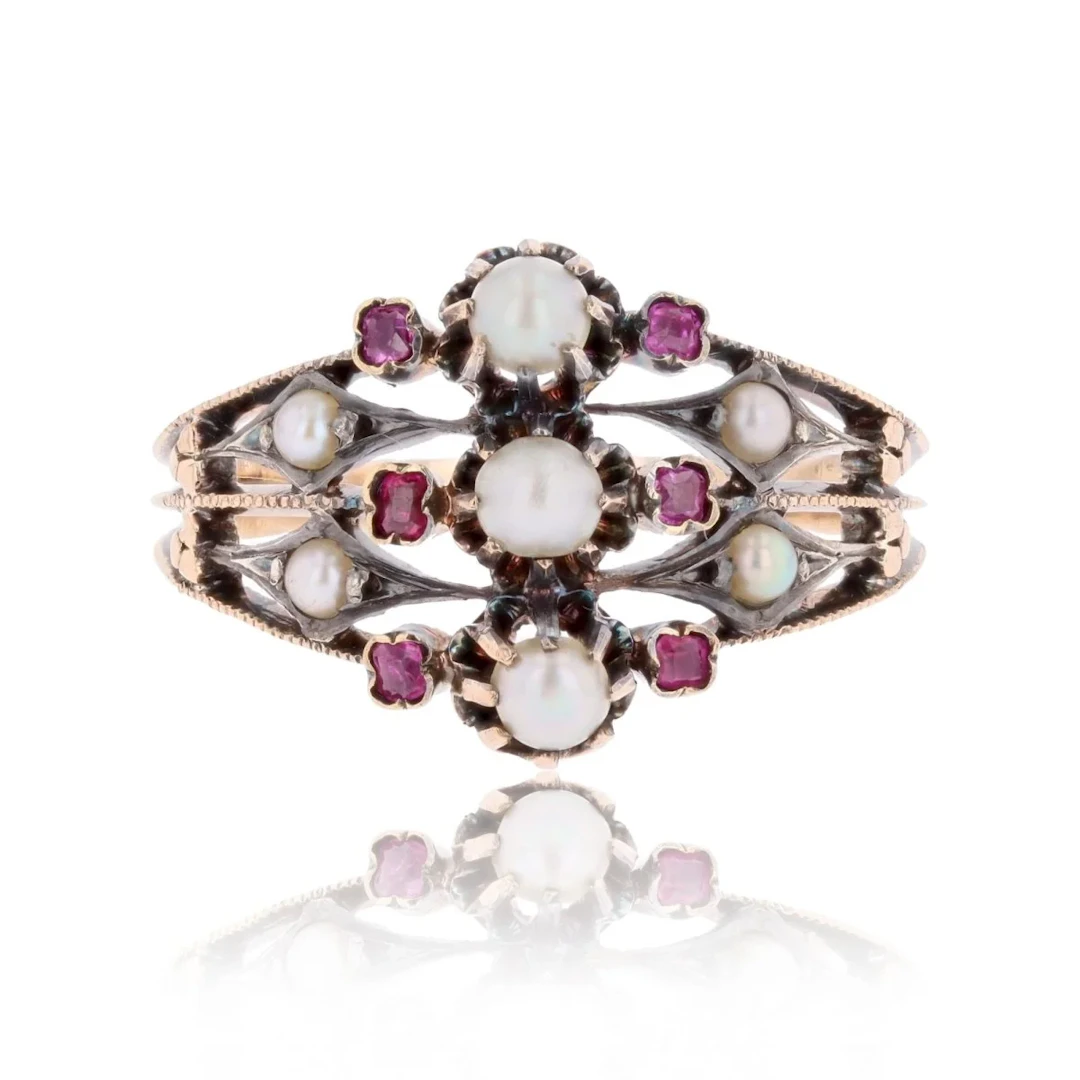 Vintage 3-ring ring in rose gold and silver with fine pearls and rubies