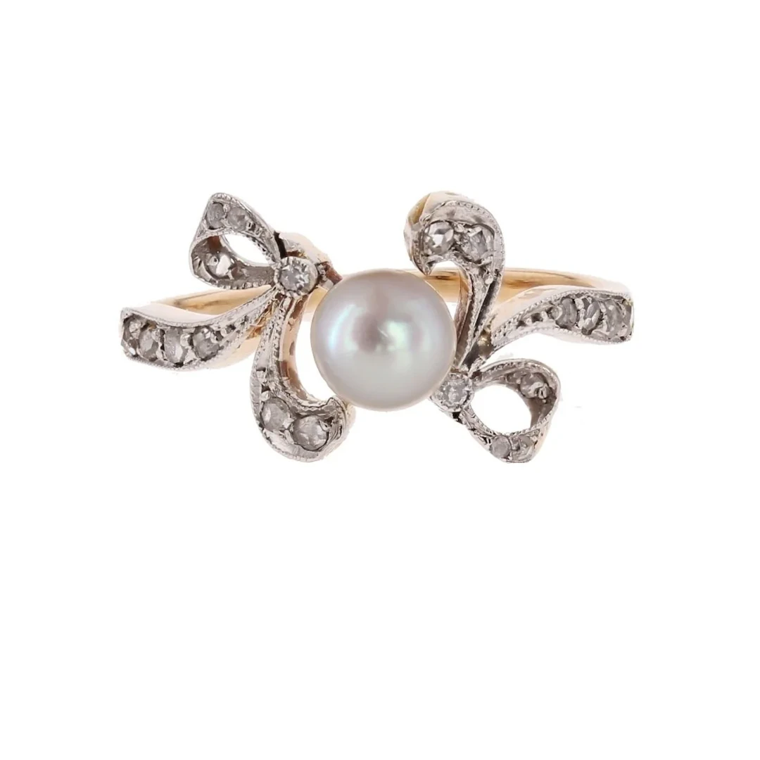 Ring fine pearl diamonds Belle Epoque