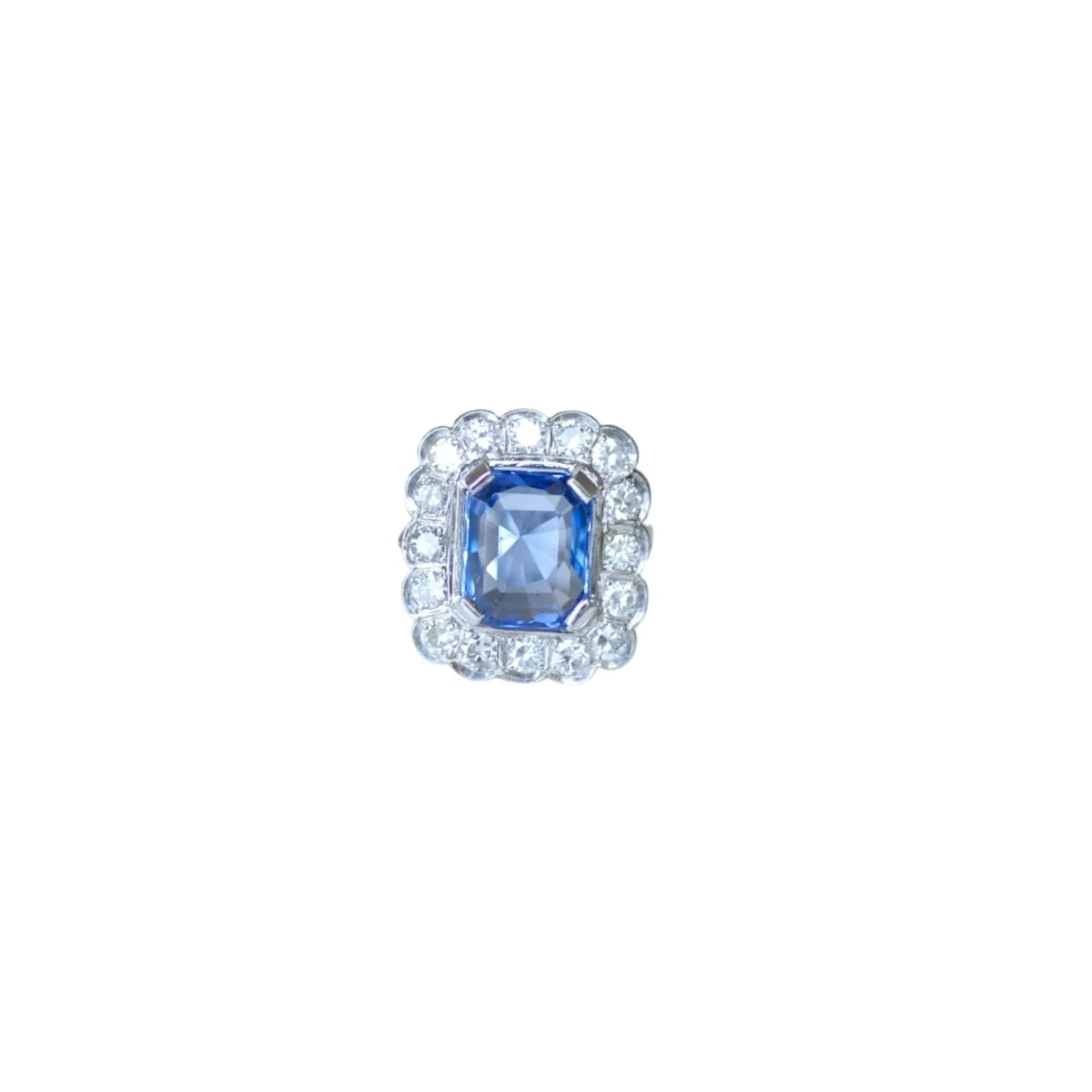 Ring Marguerite in white gold, sapphire, and diamonds
