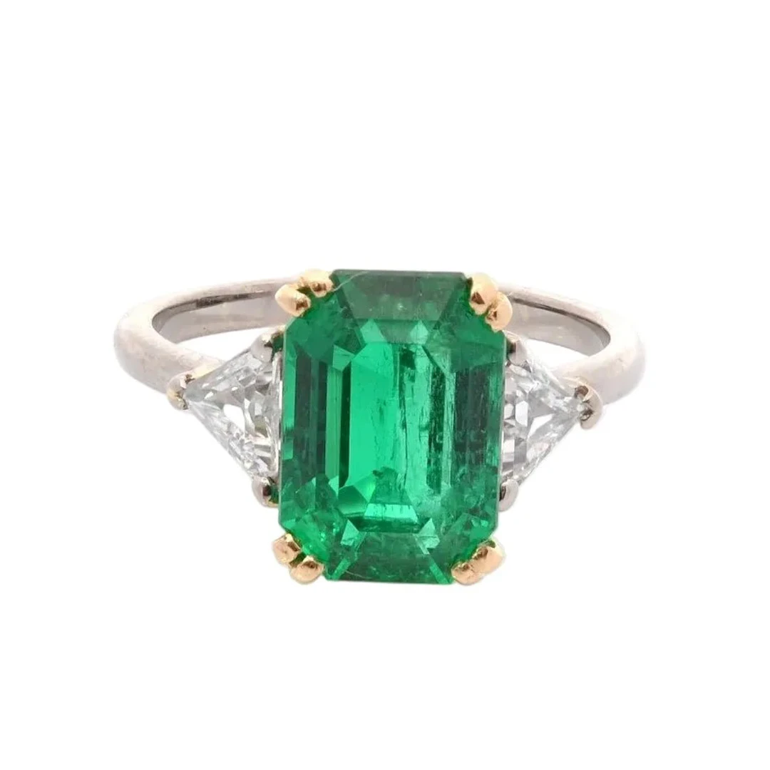 Ring Trilogy in yellow gold, emerald and diamonds