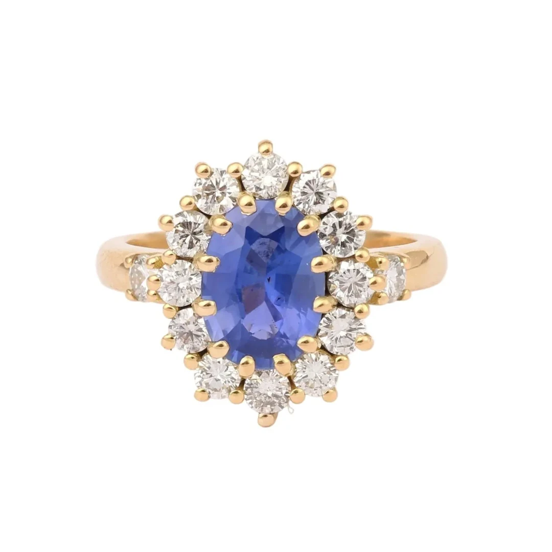 Pompadour Ring in Yellow gold, Sapphire, and Diamonds