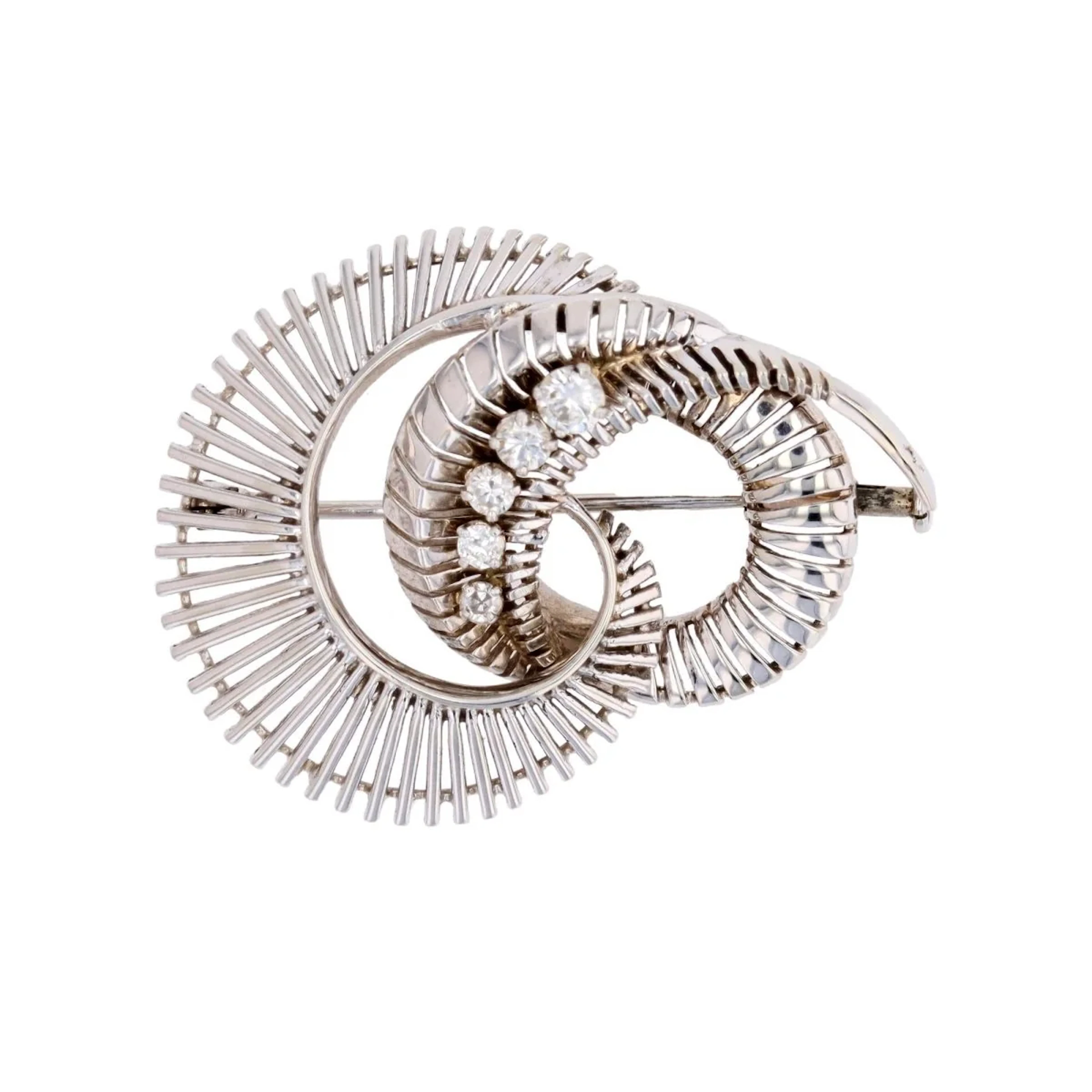 Brooch spiral in white gold and diamonds.