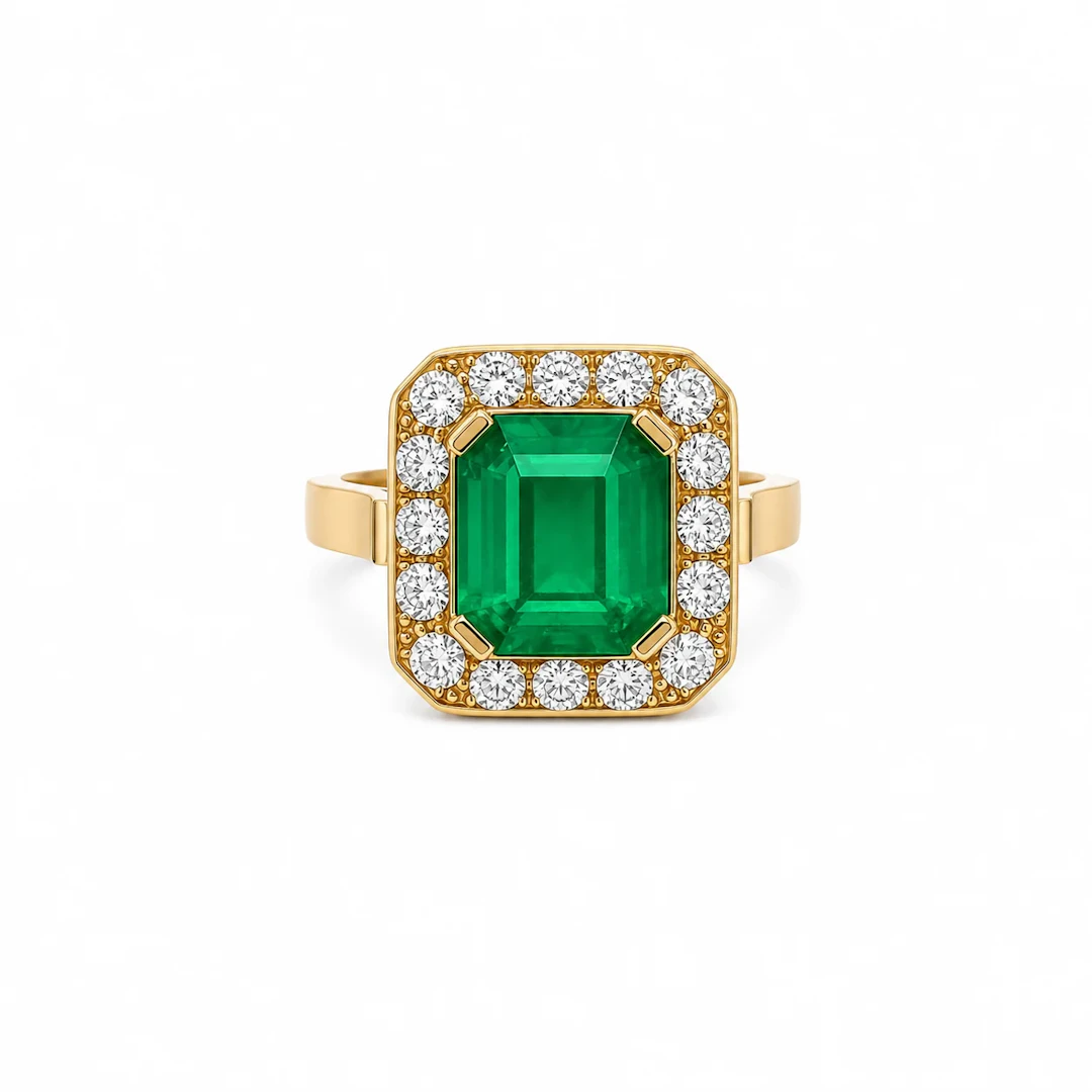 "Entourage" Ring in Yellow Gold, Emerald, and Diamonds
