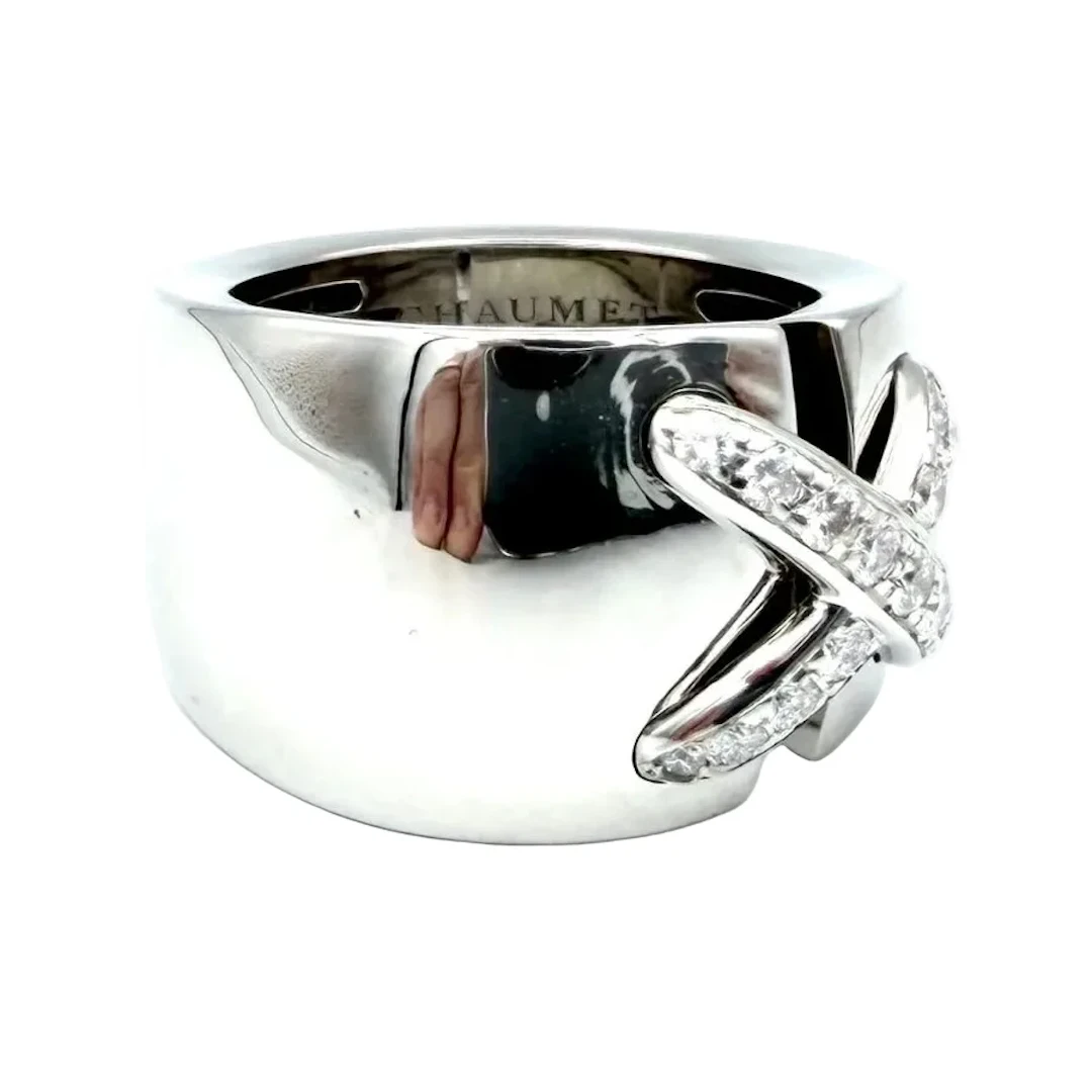 CHAUMET ring. "Liens" collection in white gold and diamonds